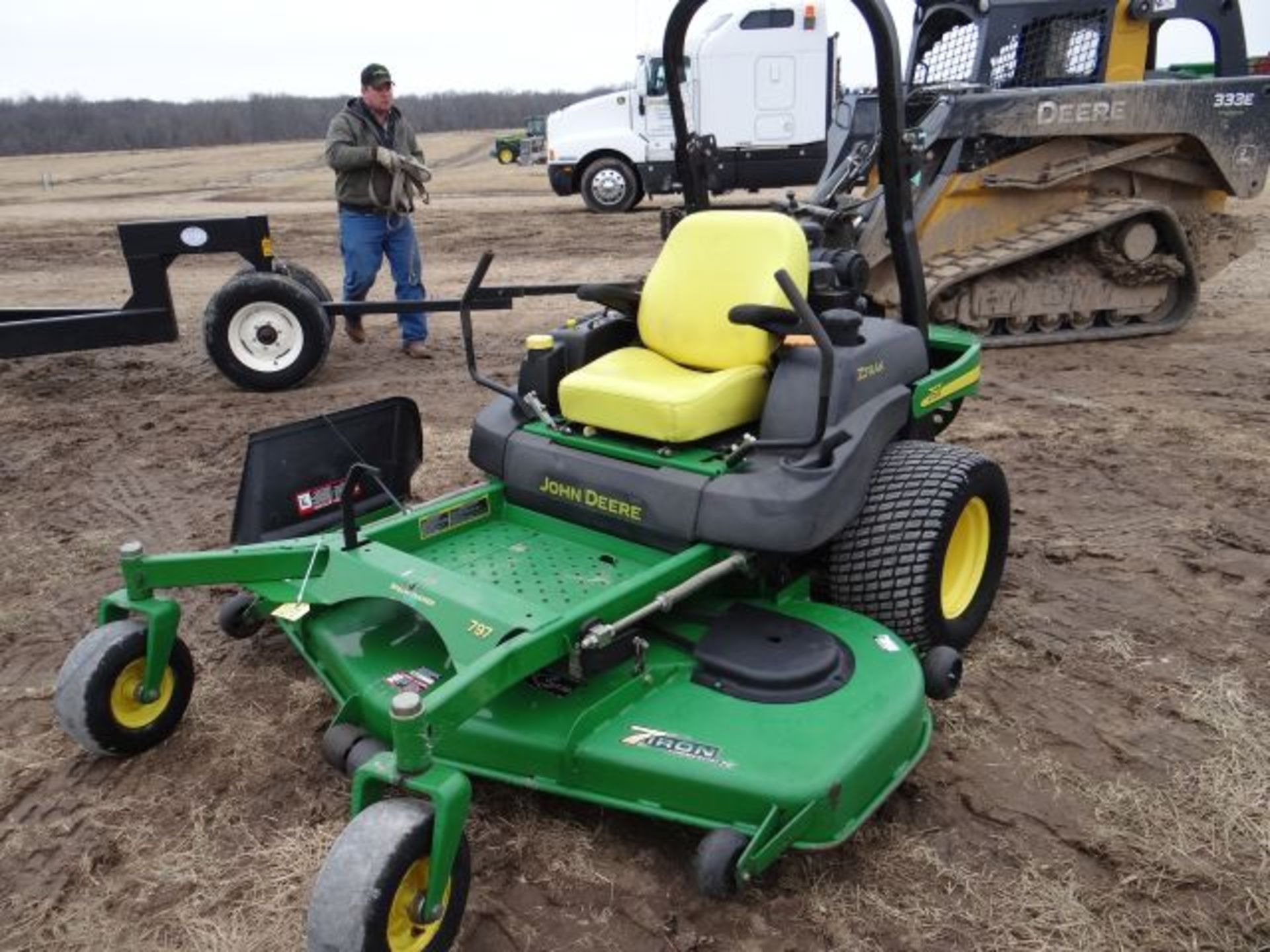 Lot # 1271 JD 797 Z-Track Mower #109184, 72" Deck