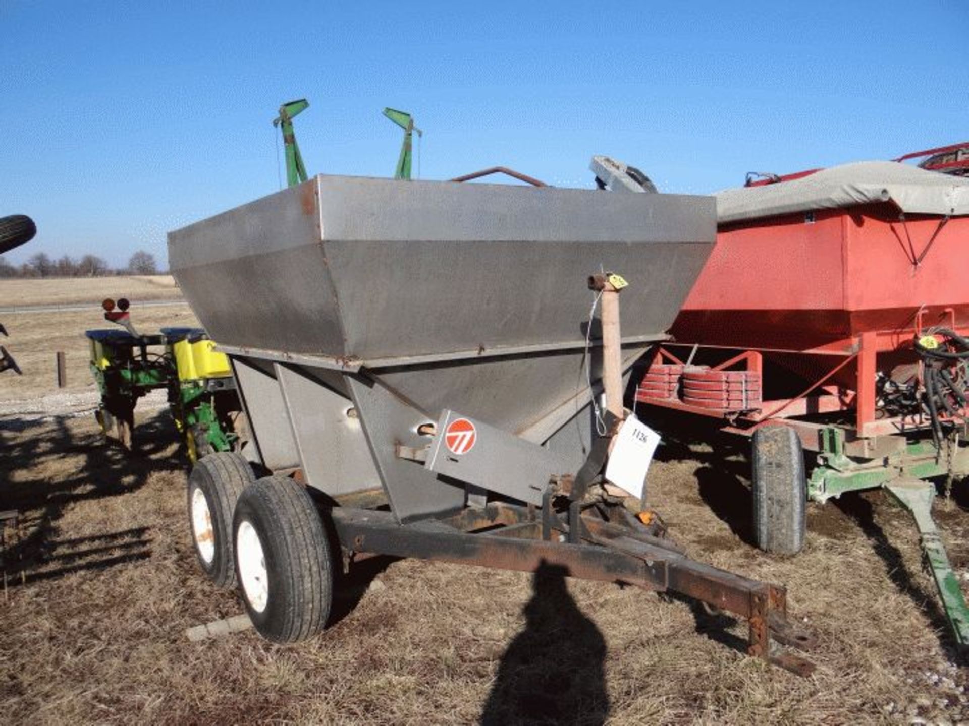 Lot # 1126 Tyler F4 Fertilizer Spreader