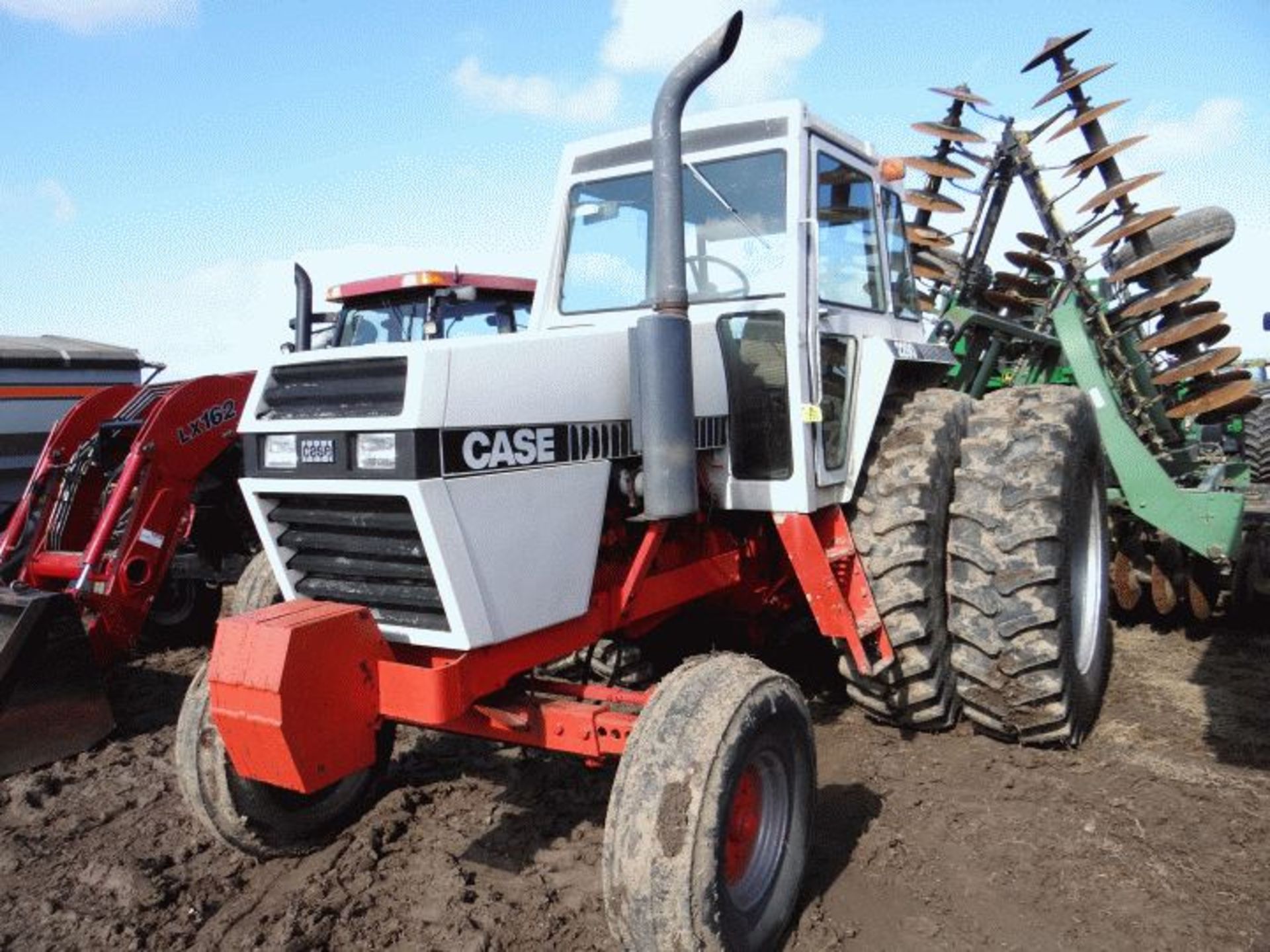 Lot # 1950 Case 2290 Tractor 5300 hrs, New Firestone 18.4x38 Tires, w/Duals