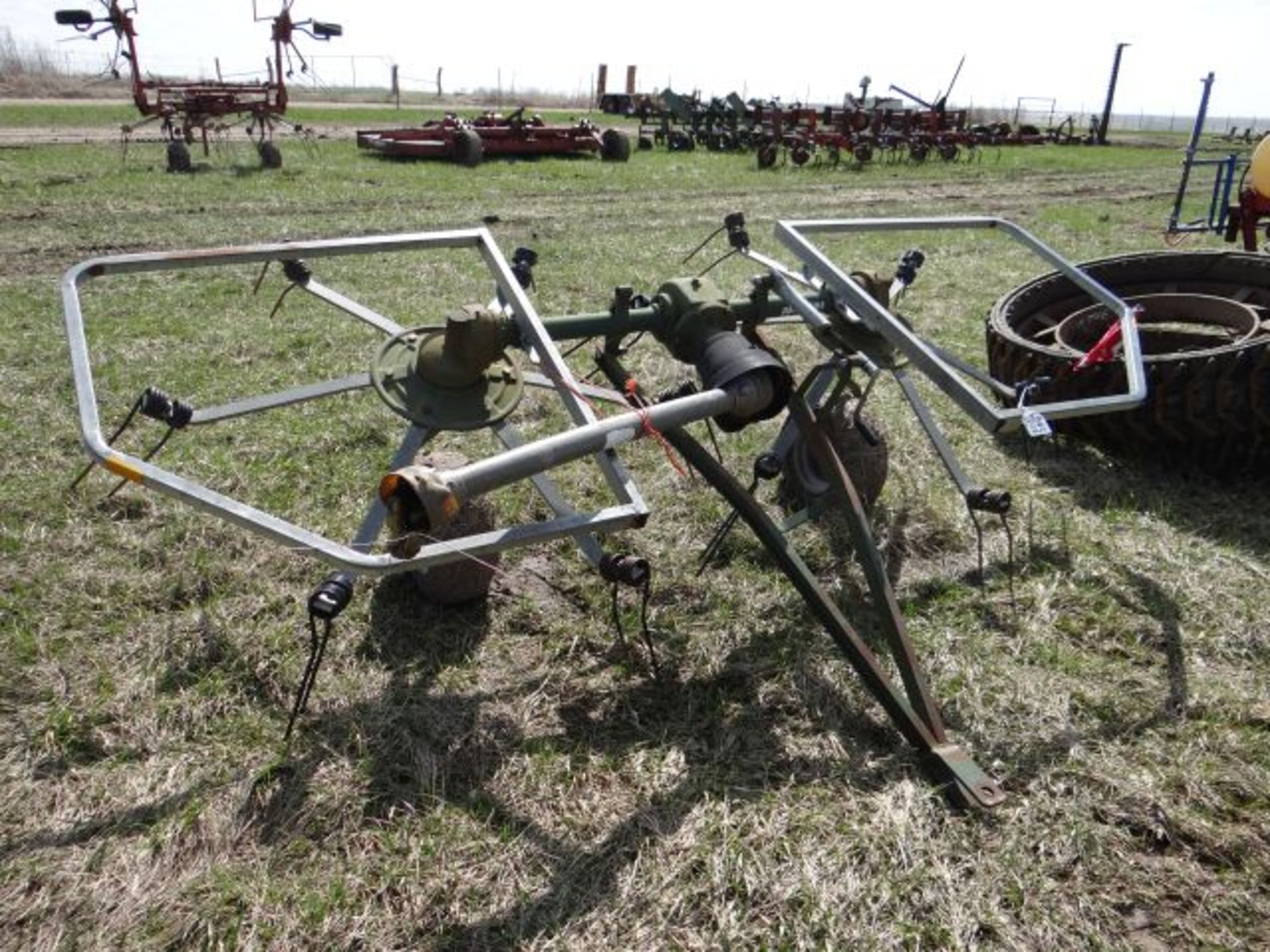 Lot 3195 Panarama PT110 Hay Tedder 2 Basket - Image 2 of 3