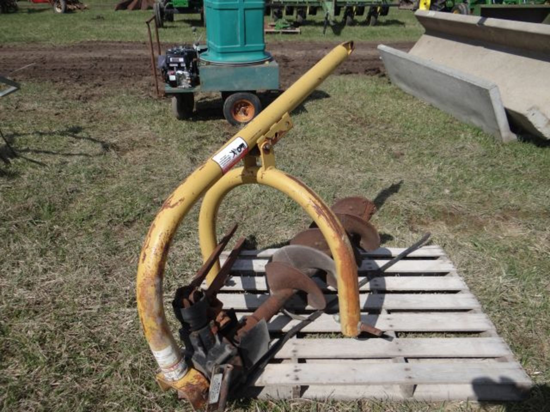 Lot 3020 3pt Post Hole Digger 12" Auger, Yellow - Image 2 of 2