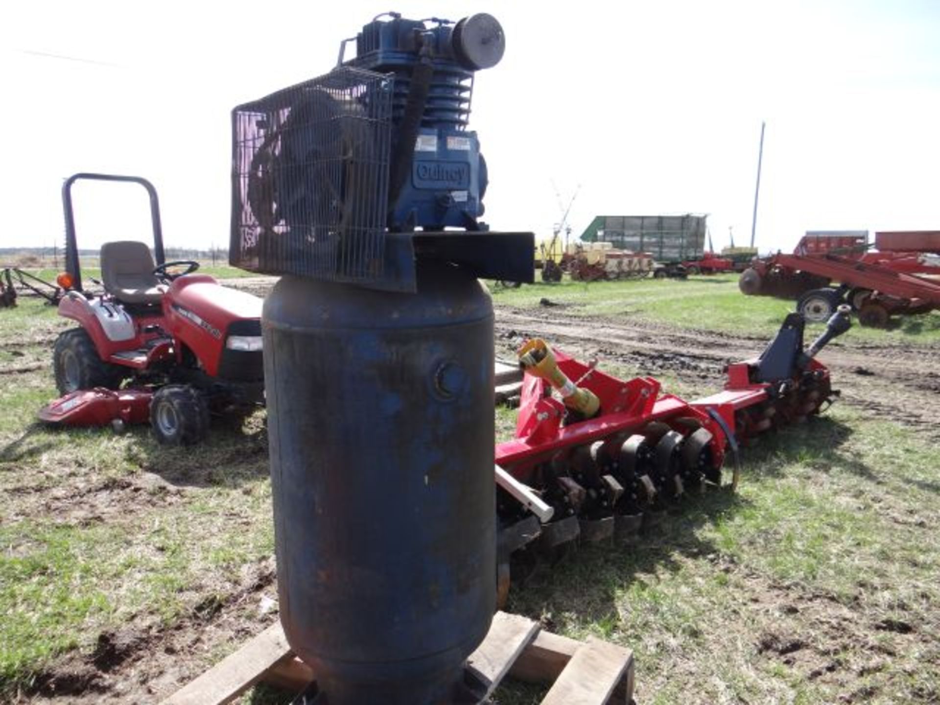 Lot 3272 Quincy 80 Gallon Air Compressor 3 Phase - Image 2 of 2