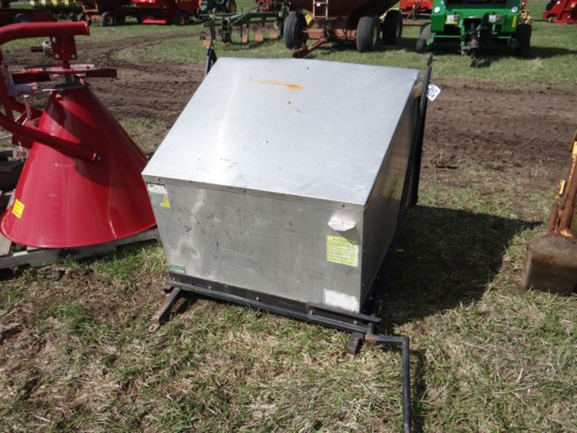 Lot 3270 Grass Catcher Dump Box - Image 2 of 2