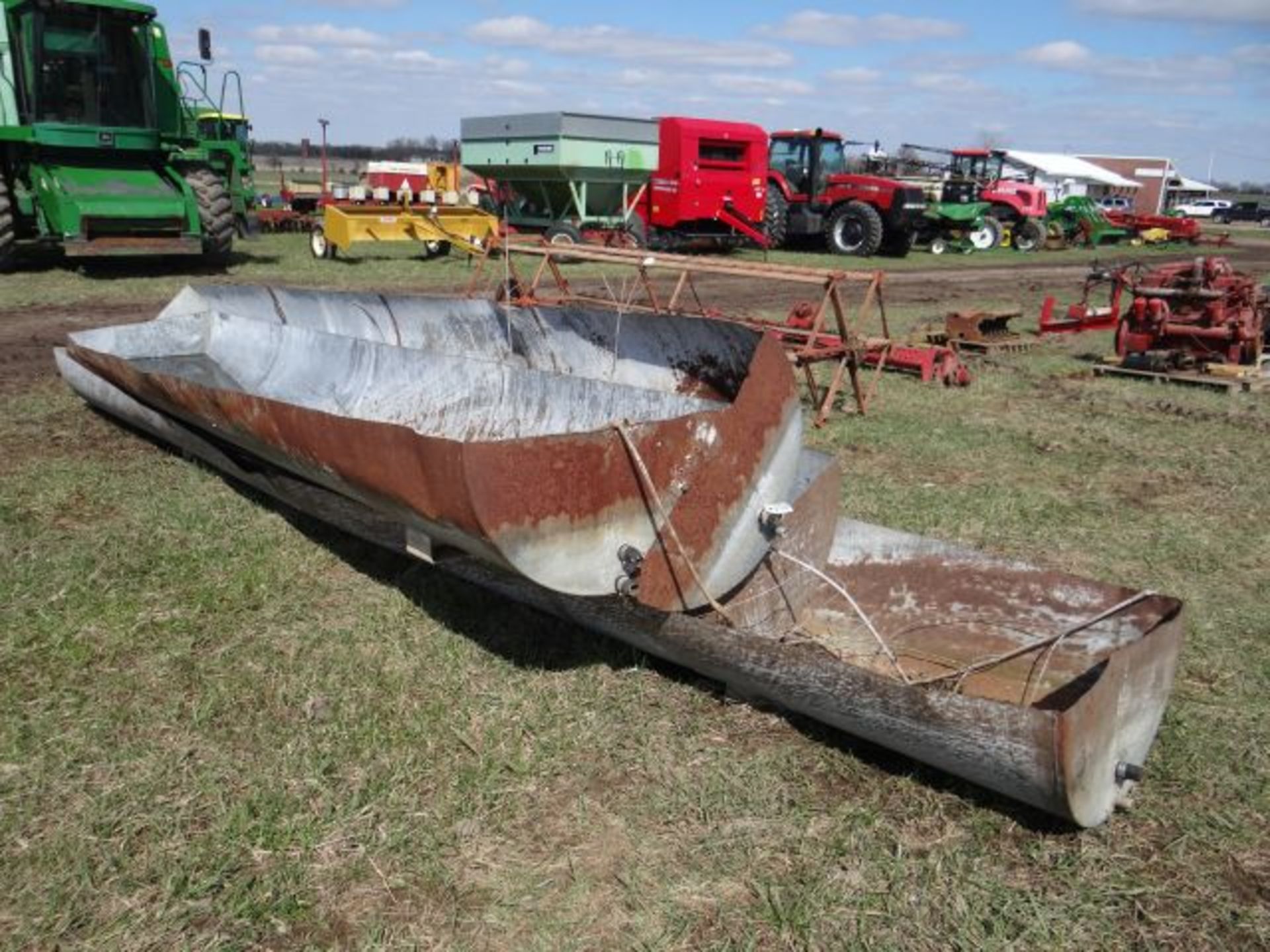 Lot 3214 Feed Trough - Image 2 of 3