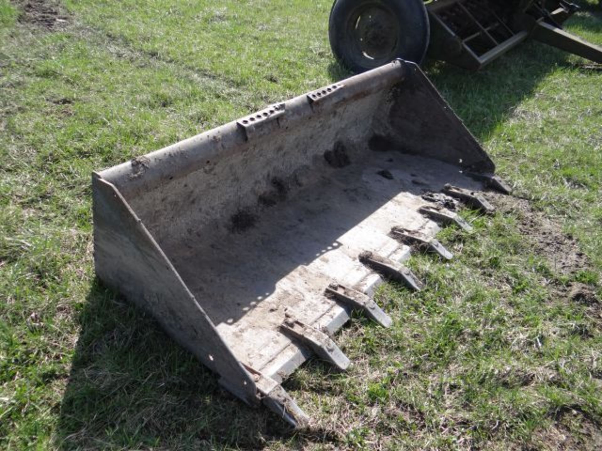 Lot 3171 BobCat 6' Tooth Bucket - Image 2 of 2