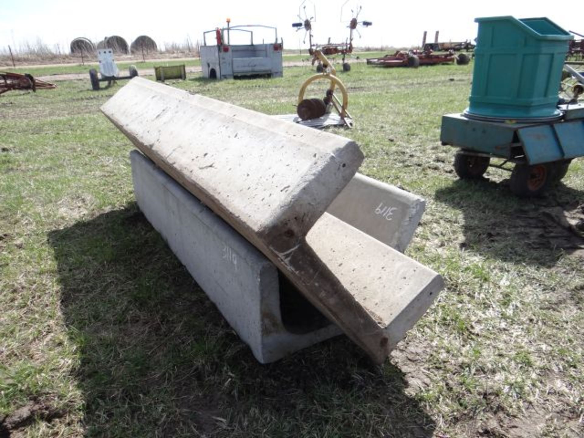 Lot 3119 Concrete Feed Bunks - Image 2 of 3