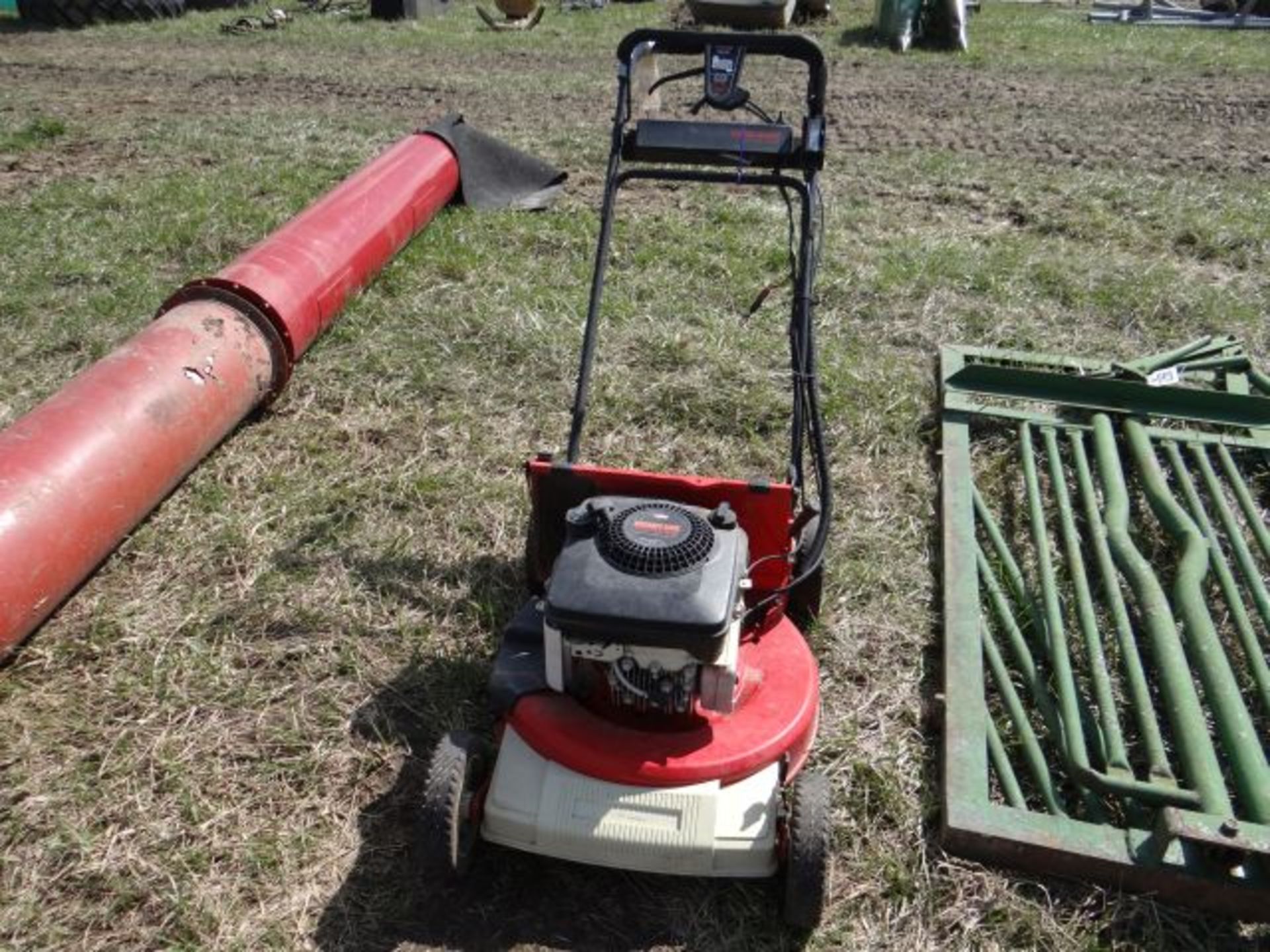 Lot 3007 Push Mower - Image 2 of 2