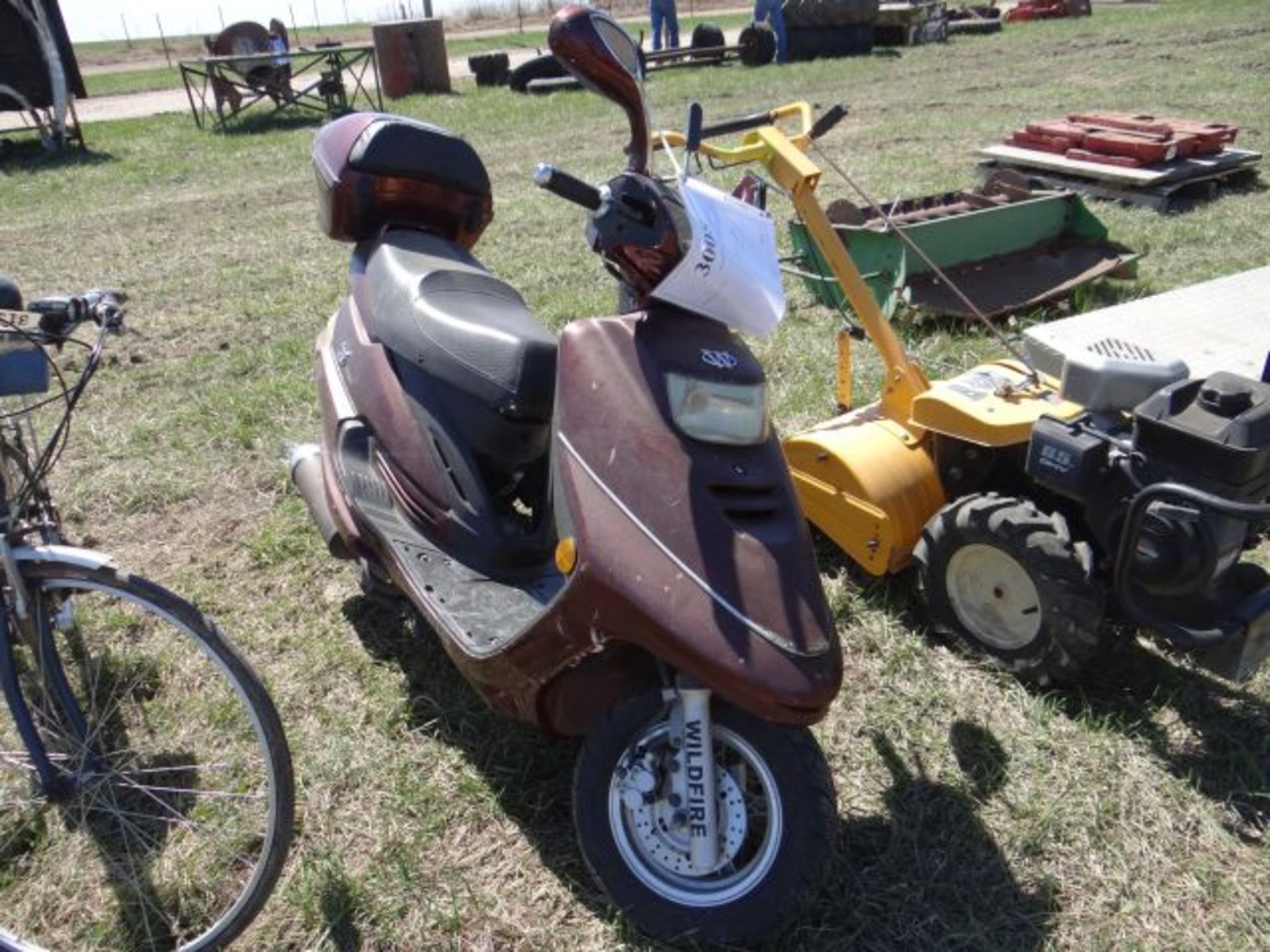 Lot 3008 Wildfire MoPed Not Running, No Title