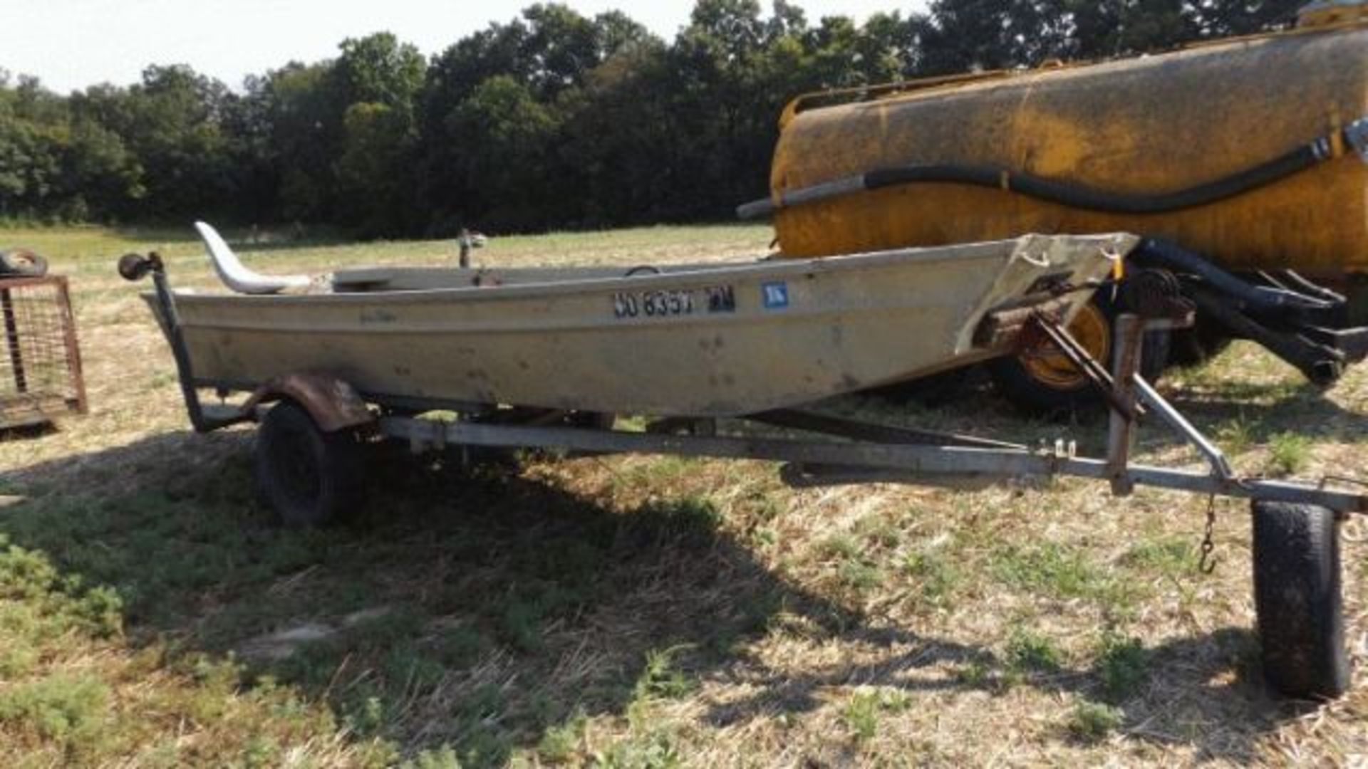 Lot 427 1958 Jon Boat and Trailer 16', No Motor, Boat Title in the Office, Trailer Does Not have a - Image 3 of 3