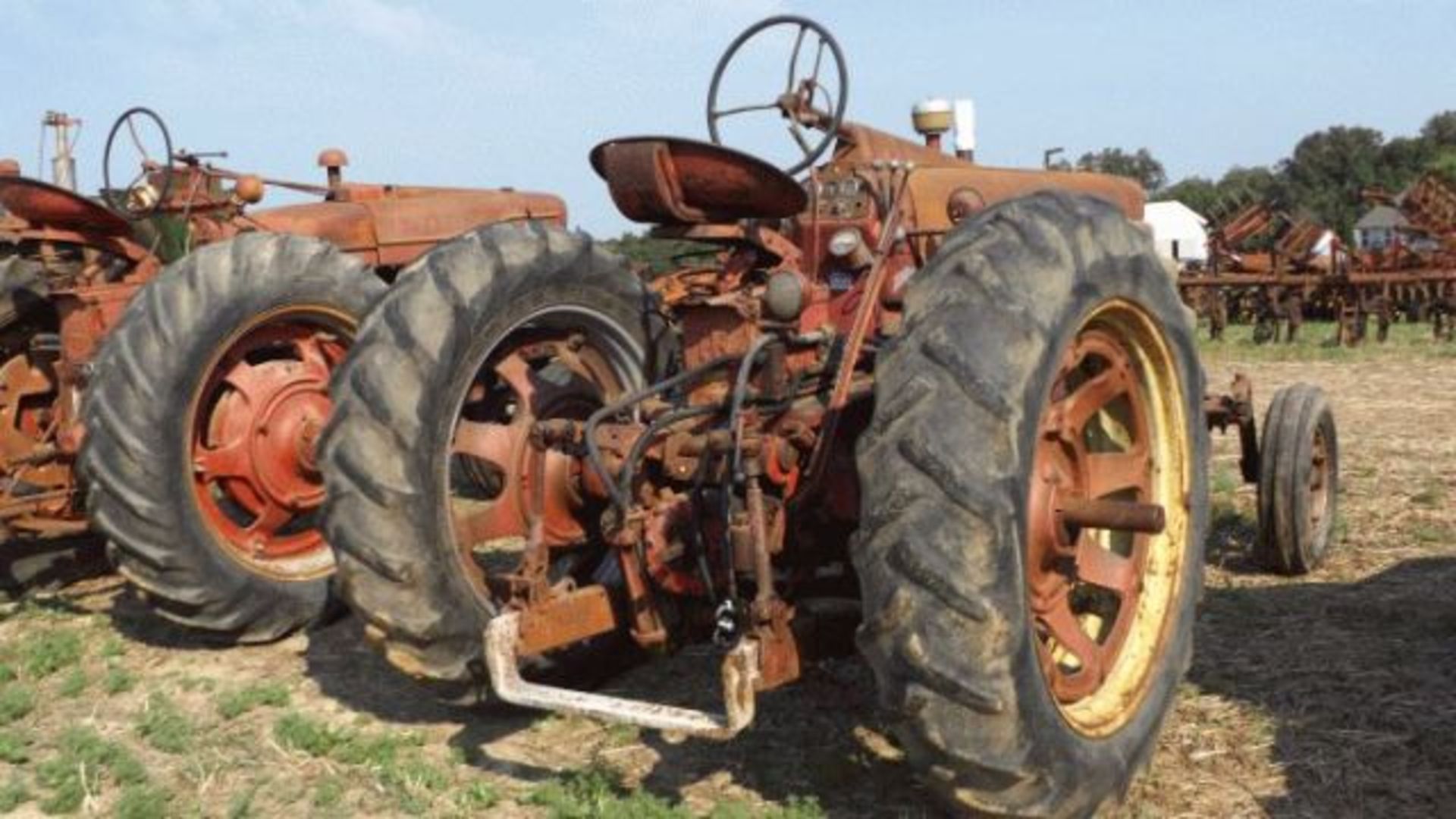 Lot 415 Farmall 300 Tractor, 1956 Russell WF, Fast Hitch, Complete, Runs - Image 2 of 2