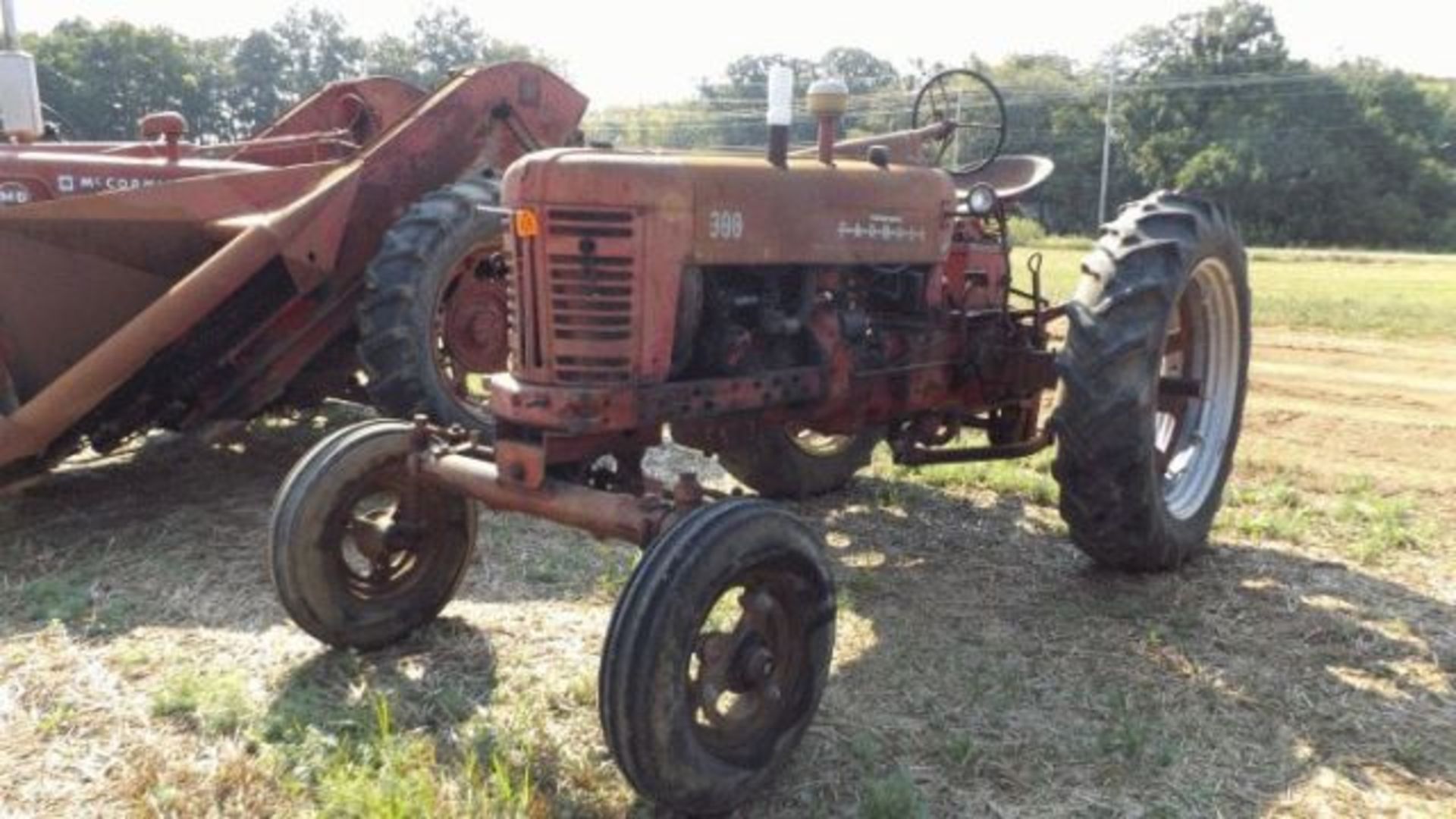 Lot 415 Farmall 300 Tractor, 1956 Russell WF, Fast Hitch, Complete, Runs