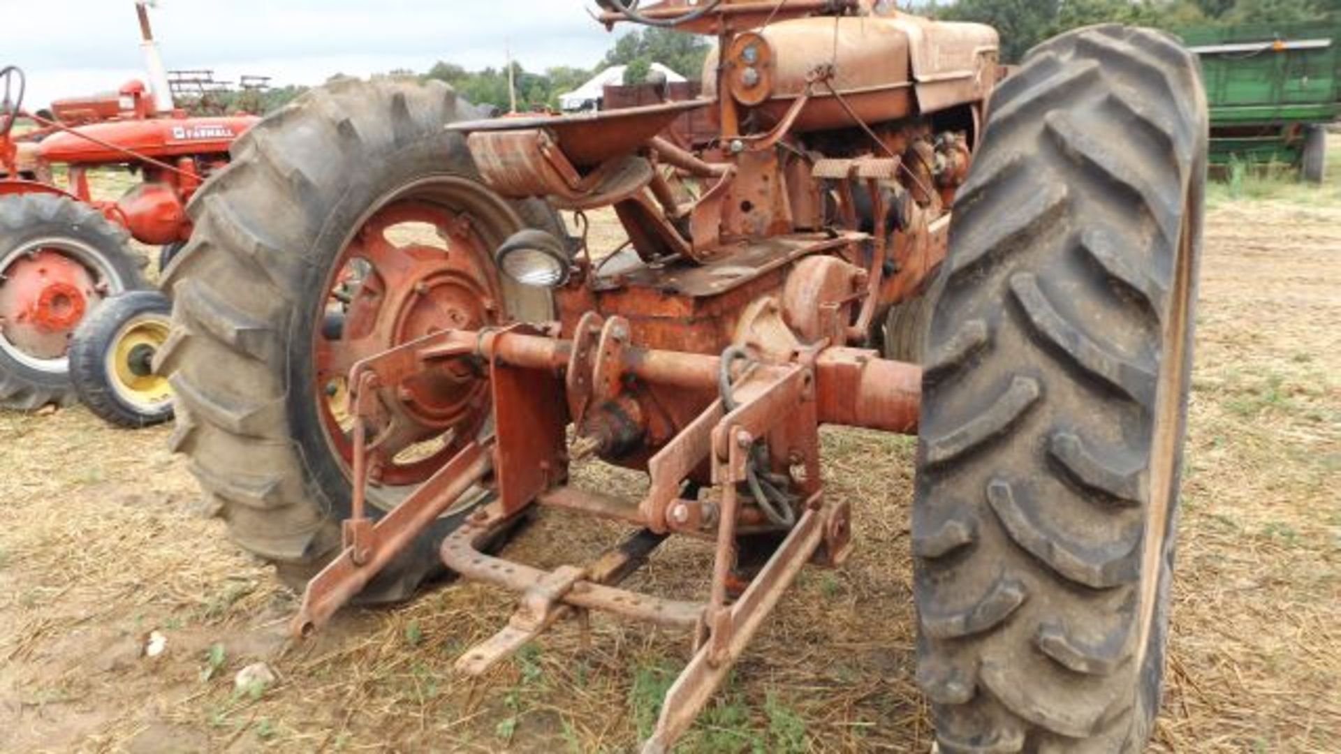 Lot 600 Farmall M Tractor 3pt, Motor Stuck - Image 3 of 3