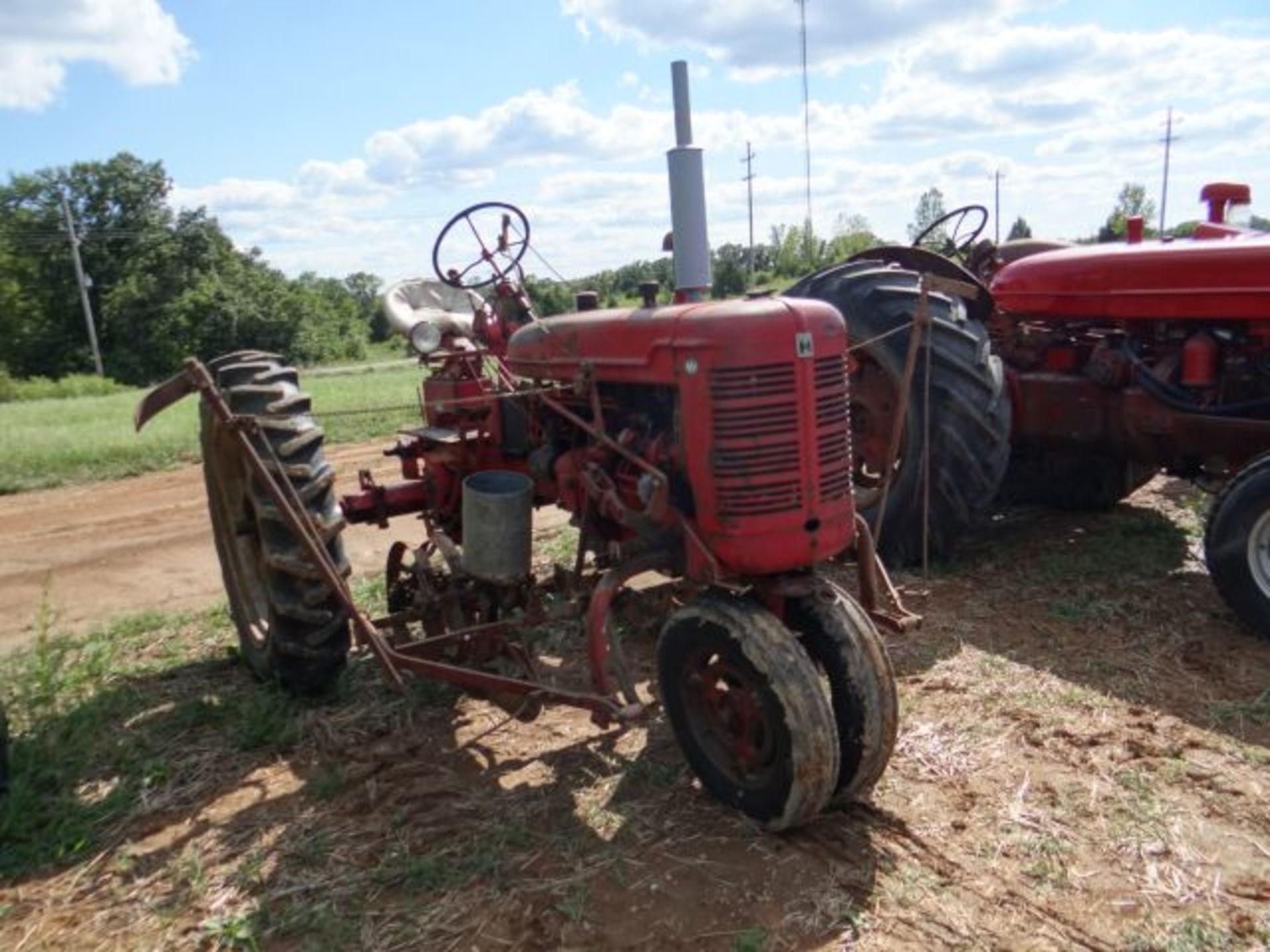 Lot 665 Farmall Super C Tractor Tricycle Front, 2 Row Mounted Planter and Marker, Runs Good, Set - Image 2 of 3
