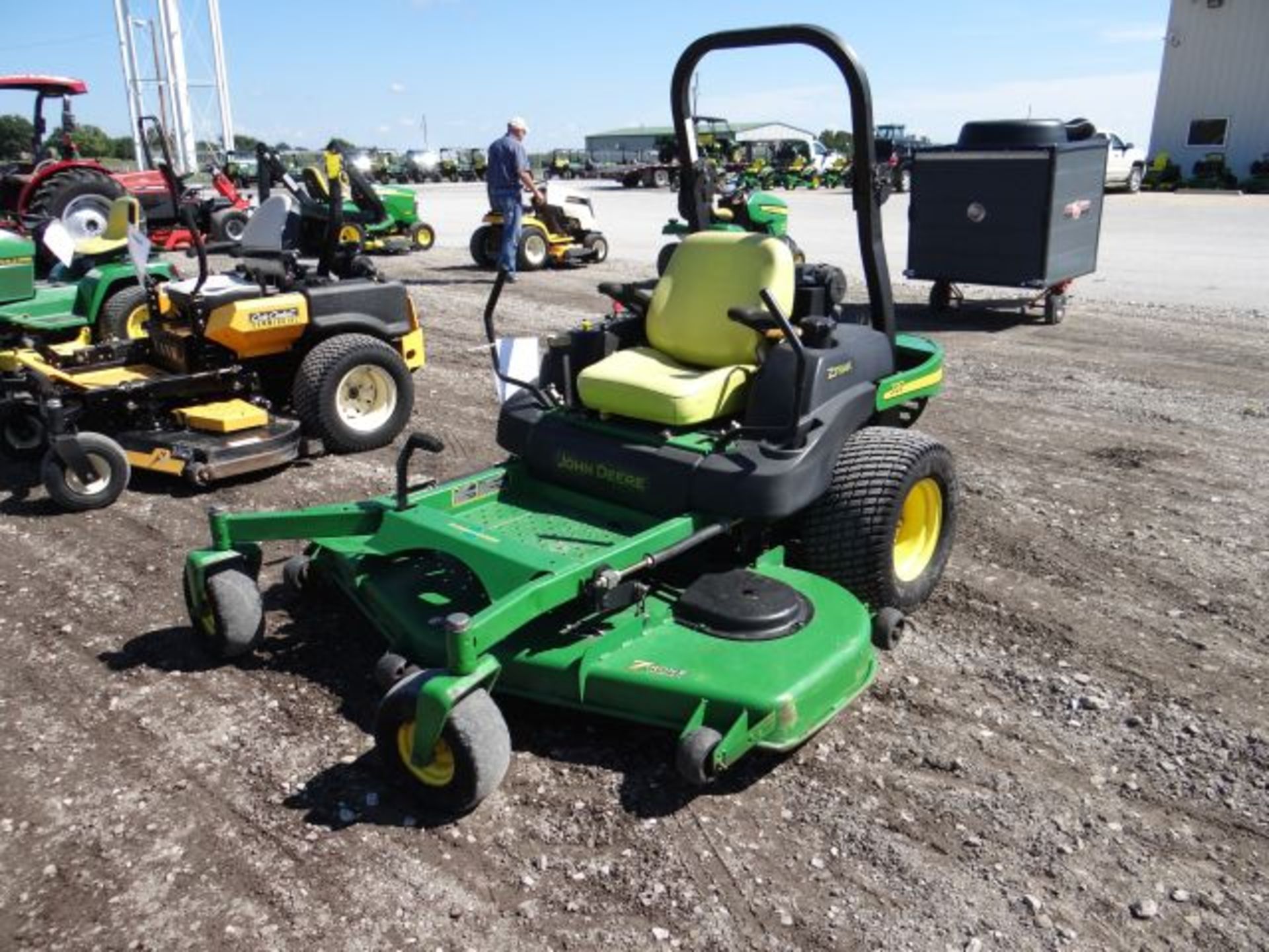 Lot 50261 - 2007 JD 797/72 Mid Z Pro Mower 2013 hrs, 29hp, Kawasaki, Water Cool, Fuel Injection, 72" - Image 2 of 4