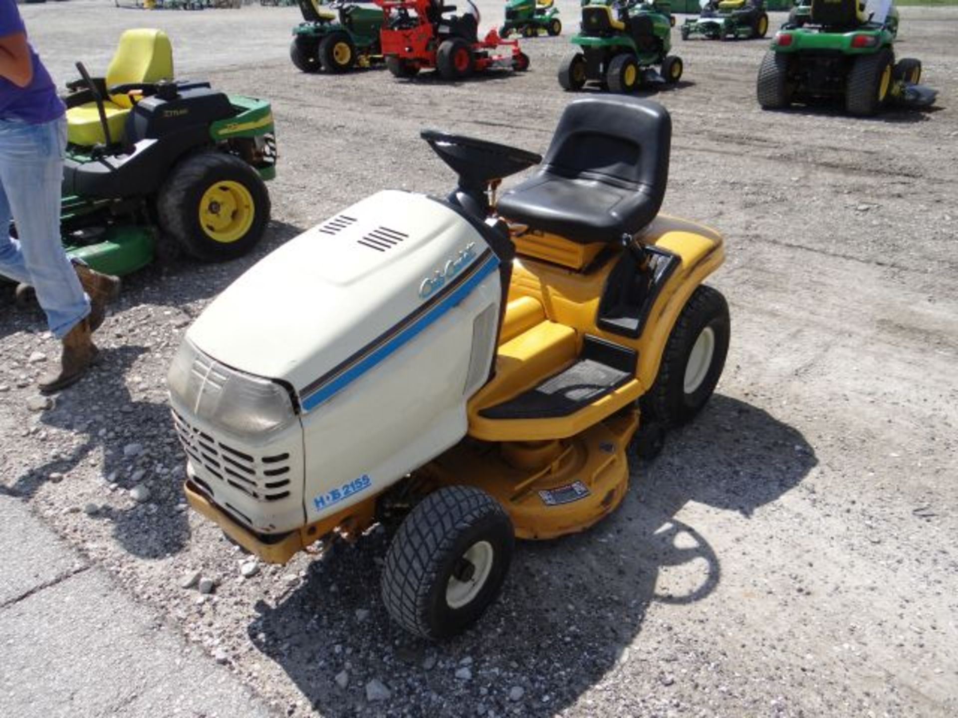 1996 Cub Cadet HDS2155 Mower 417 hrs, 15hp, Kohler, Air Cool, Hydro, 38" Deck, Not Serviced, 346537 - Image 2 of 3