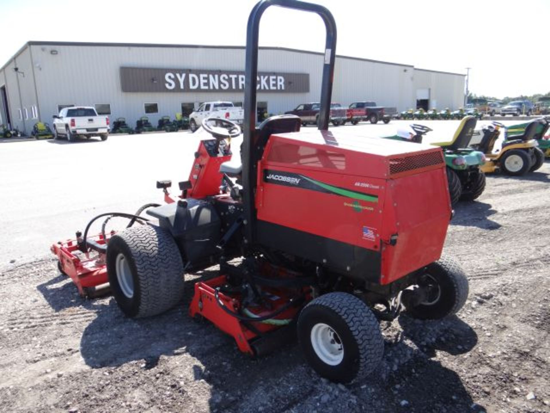 Lot 527 - 2003 Jacobsen AR2500 Turf Mower 3876 hrs, Fine Cut Turf Mower, All Wheel Drive, Kubota - Image 4 of 4