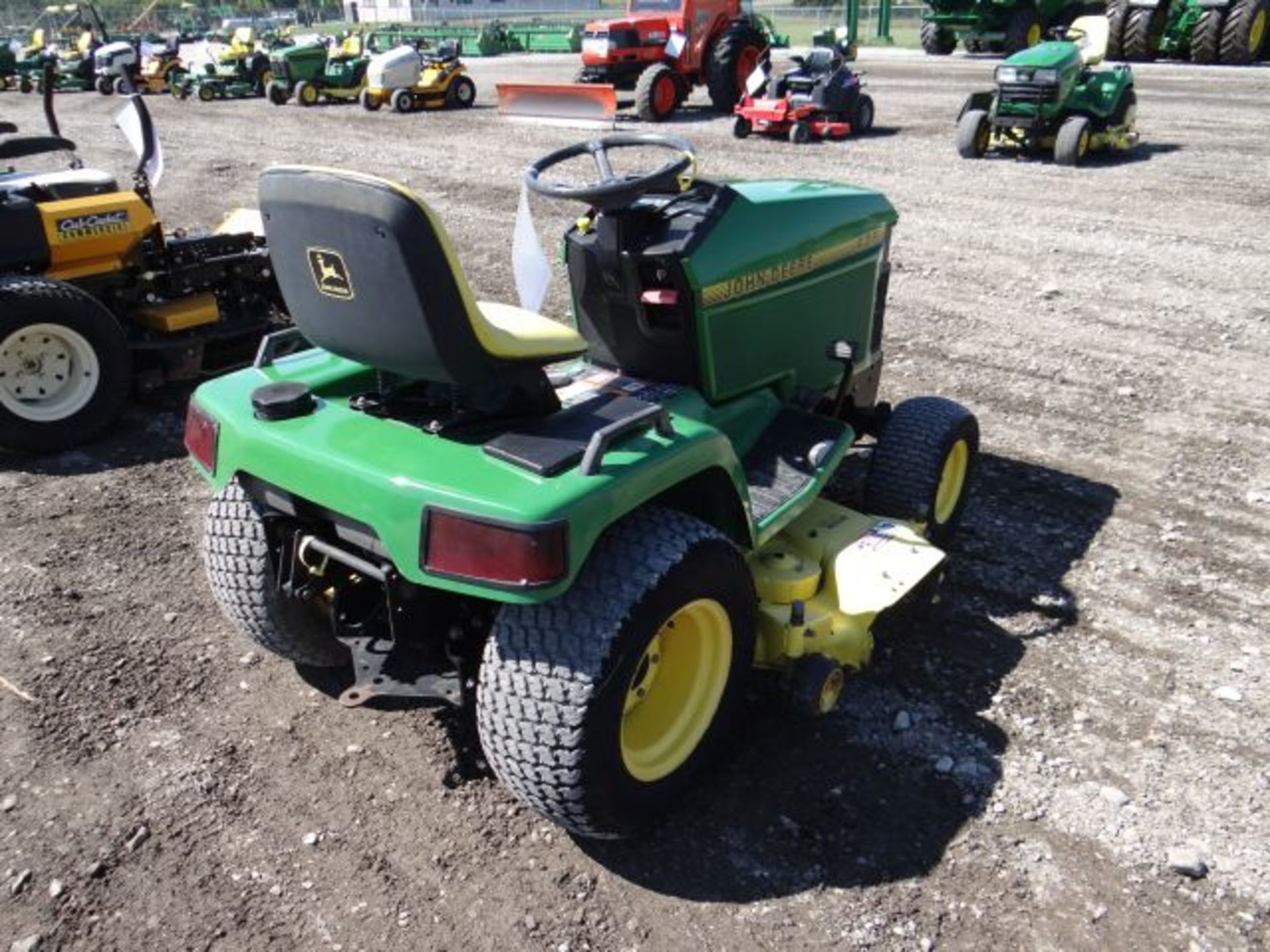 Lot 23333 - 1994 JD 425/54 Mower 1431 hrs, 20hp, Kawasaki, Water Cooled, Hydro, Power Steer, Diff - Image 4 of 4