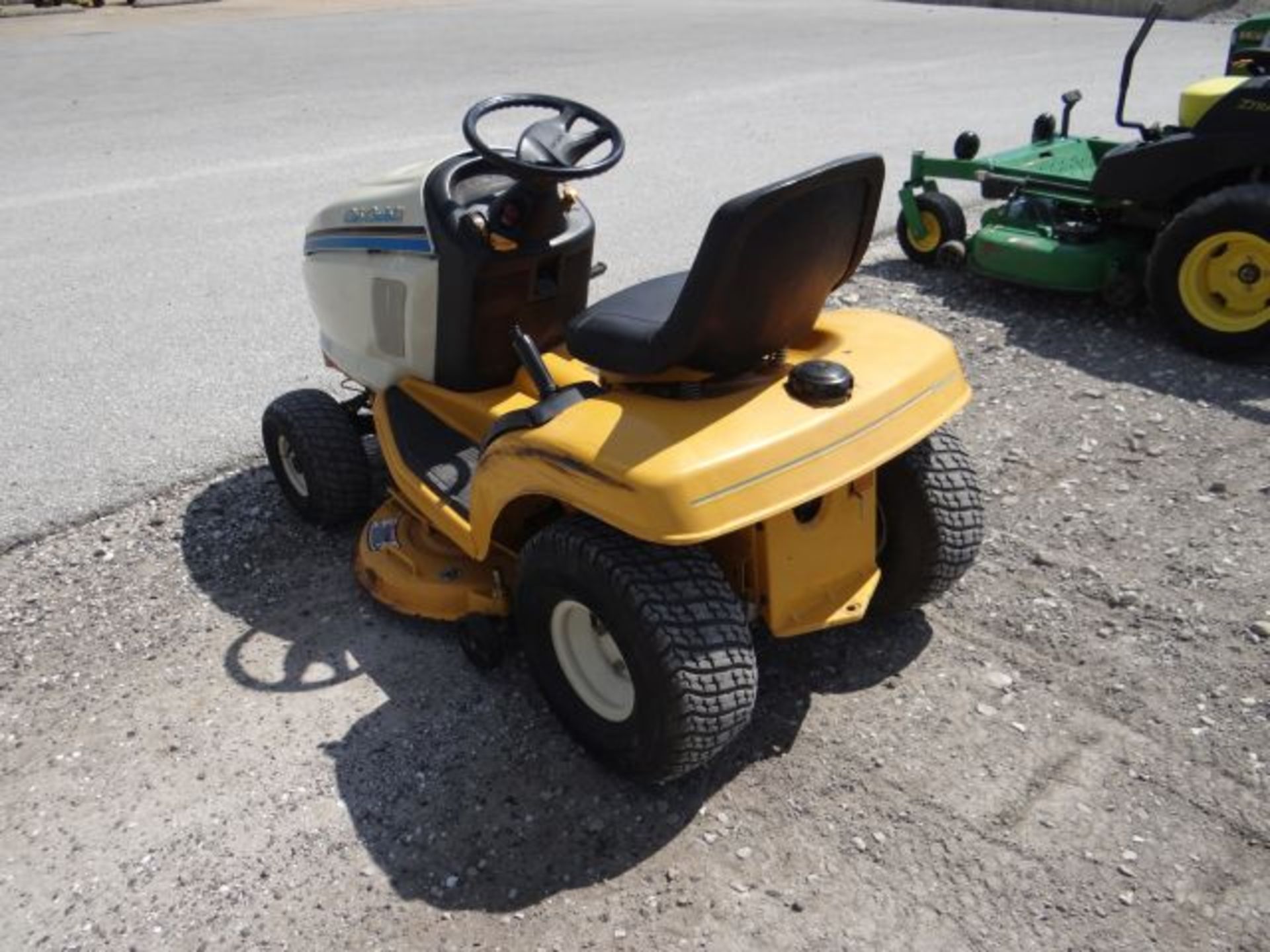 1996 Cub Cadet HDS2155 Mower 417 hrs, 15hp, Kohler, Air Cool, Hydro, 38" Deck, Not Serviced, 346537 - Image 3 of 3