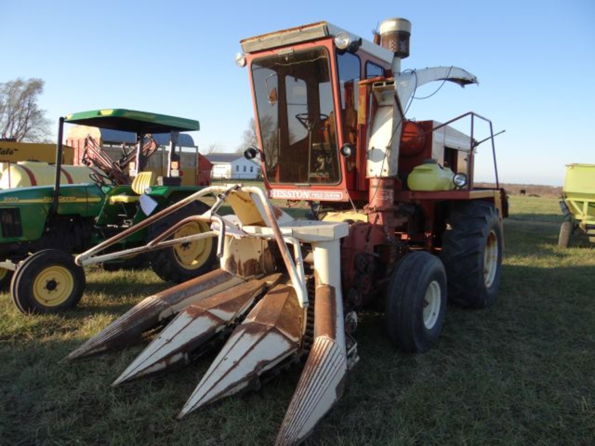 Hesston 7650 Silage Chopper CAH, 2wd, Detriot Diesel, New 8 Knife Drum, w/3 Row Narrow Head