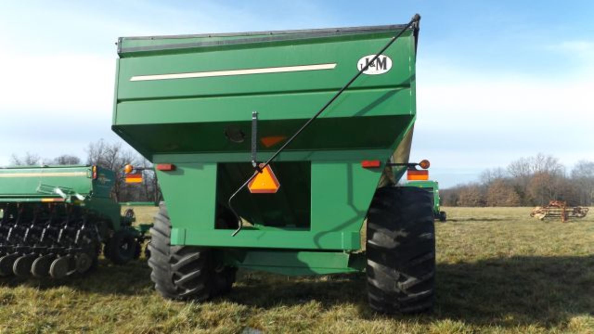 J&M 875-18 Grain Cart, 900x32, Scale, Tarp, Sr#4990 - Image 3 of 3