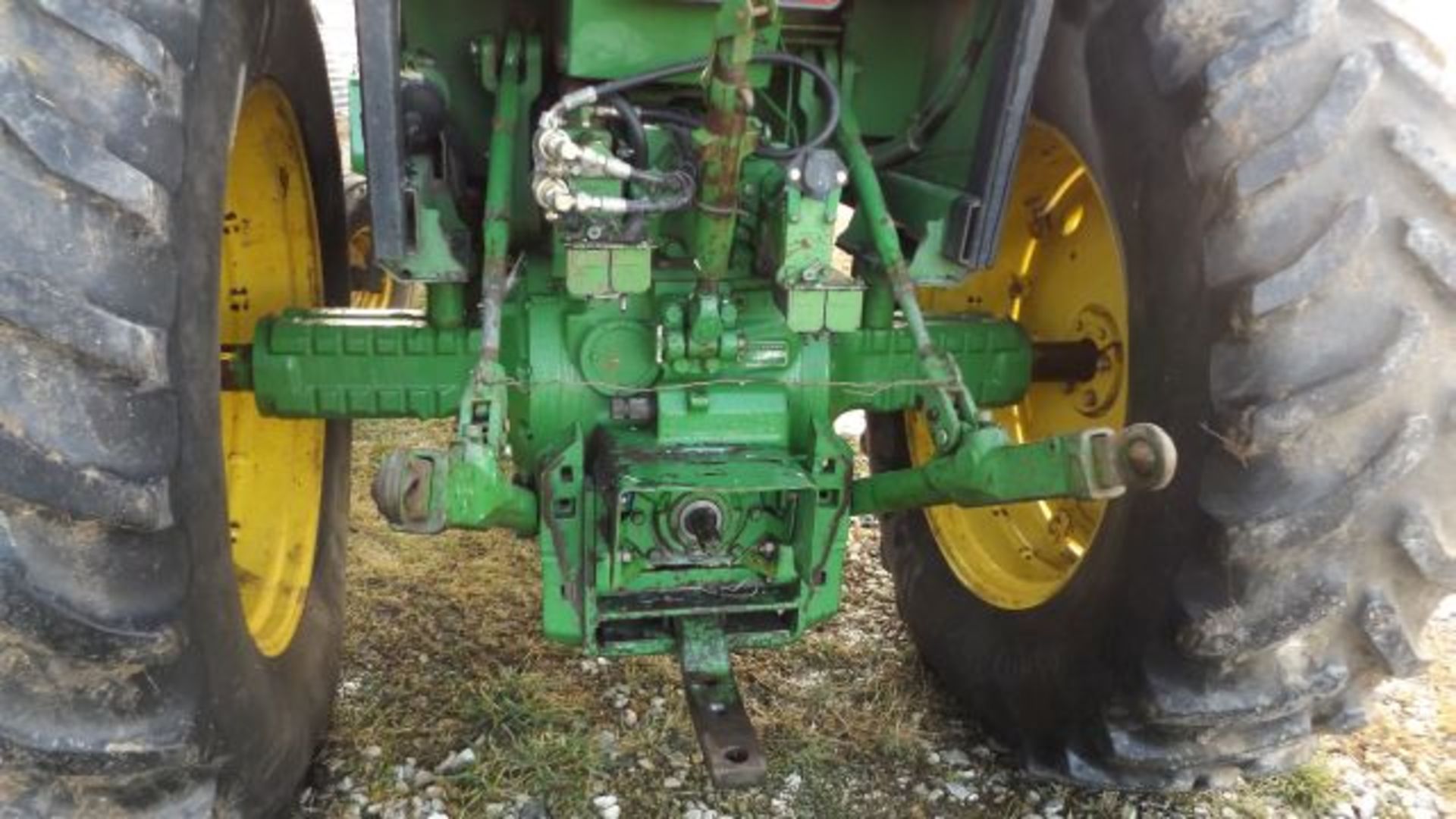 1981 JD 4240 Tractor, 7956 Hrs., CAH, QR, w/721 NSL Loader, 18.4x38 Clamp on Duals, Sr#4240H022008 - Image 2 of 5