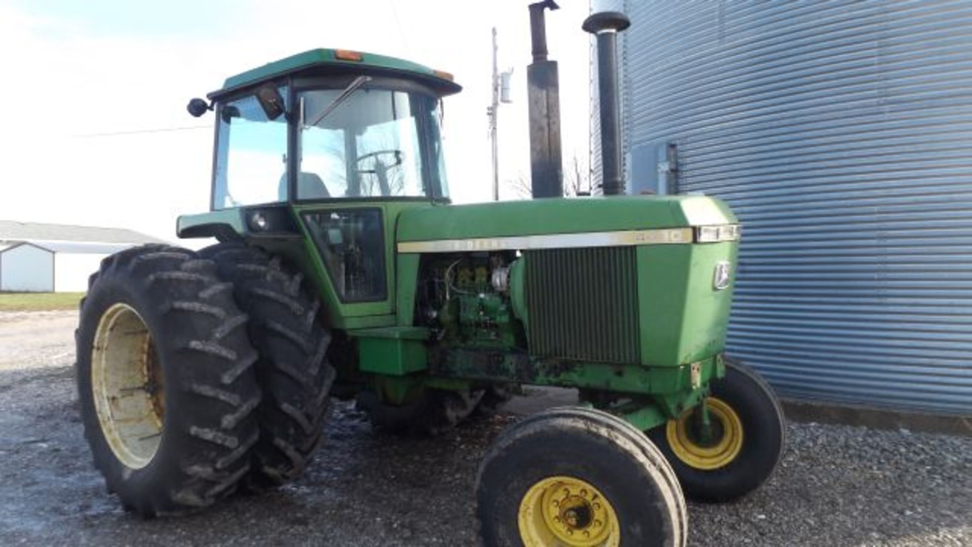 1976 JD 4430 Tractor, CAH, QR, 18.4x38 Clamp on Duals, Sr#4430H050183 - Image 2 of 4