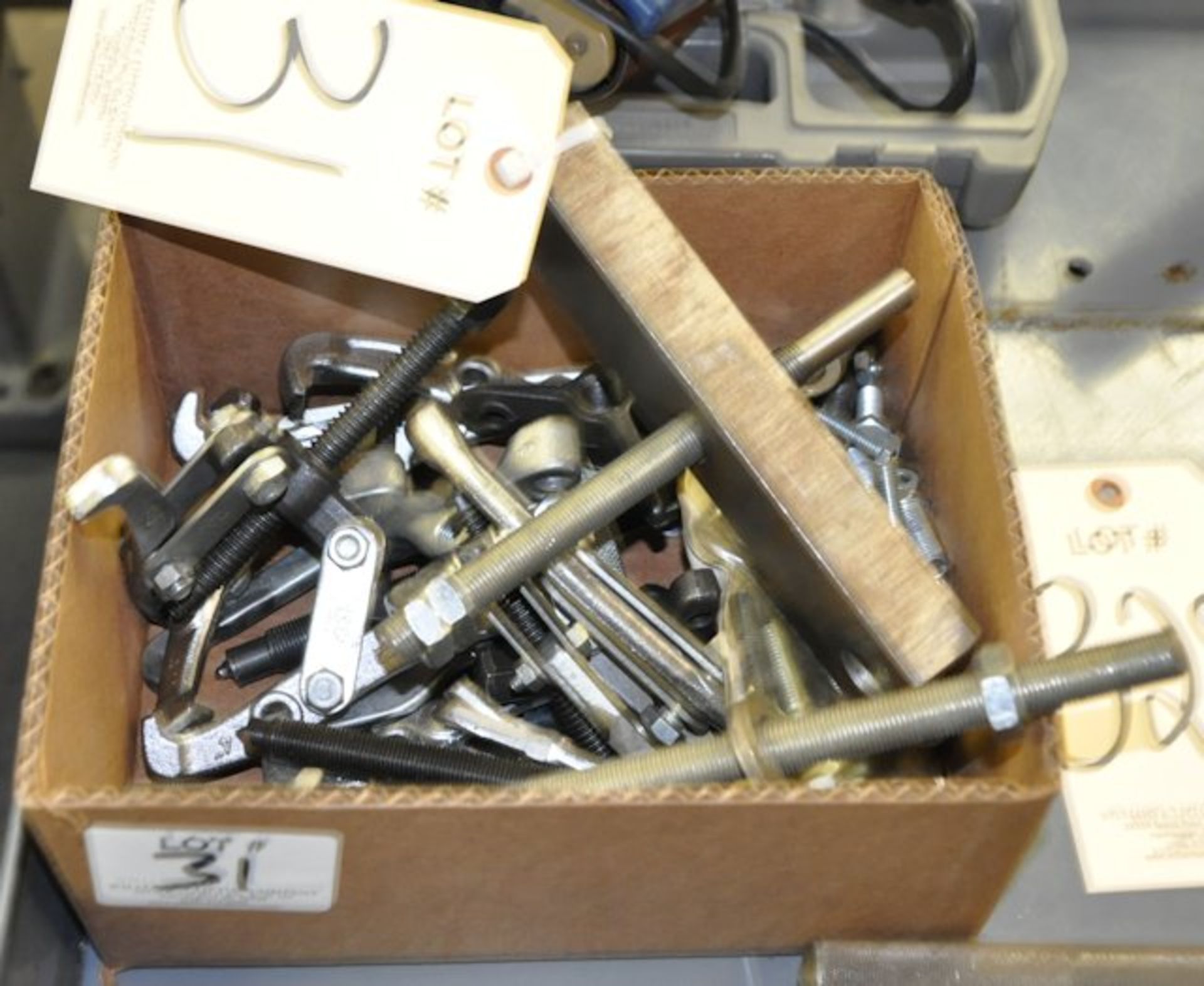 Lot-Assorted Pullers in (1) Box