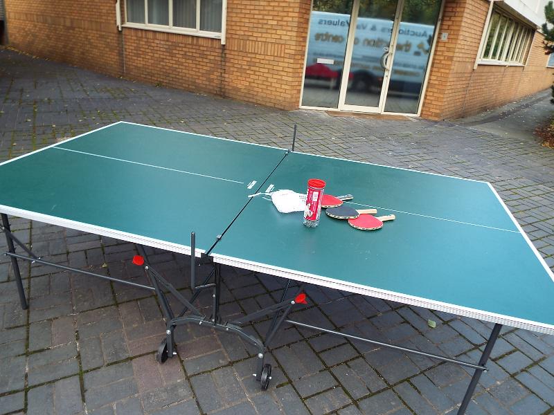 A superior quality full size folding table tennis table by Kettler with bats and balls - Image 3 of 3