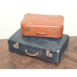 2 vintage suitcases