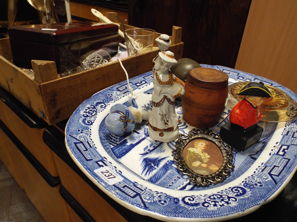 Blue and white willow patterned meat plate,