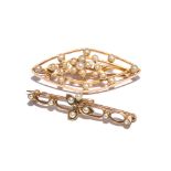Victorian 15 ct gold seed pearl set bar brooch in fitted case,
