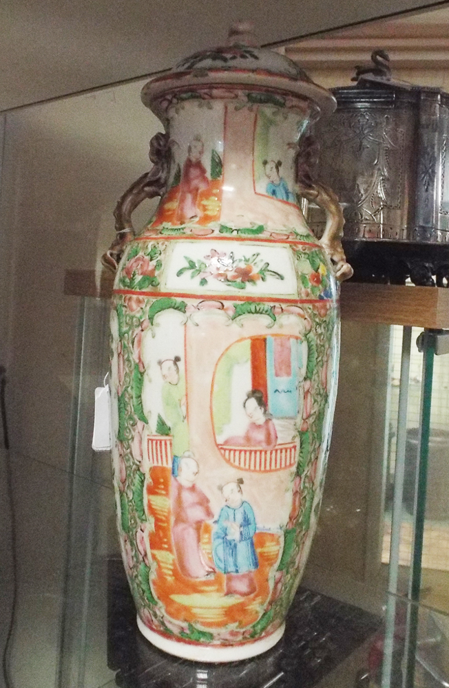 19th century Cantonese vase