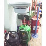As new Raasam engine oil draining unit, run on compressed air,
