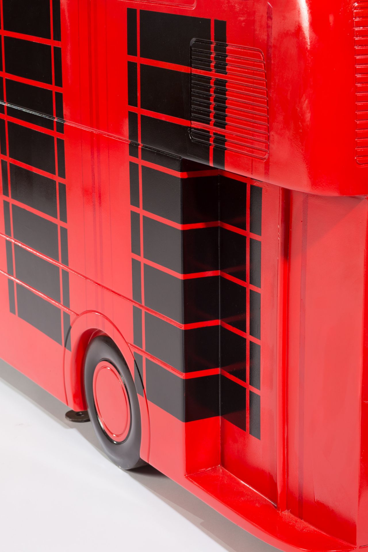 Artist: Stephen McKay  Design: London Telephone Bus    About the artist   Liverpool based artist - Image 4 of 4