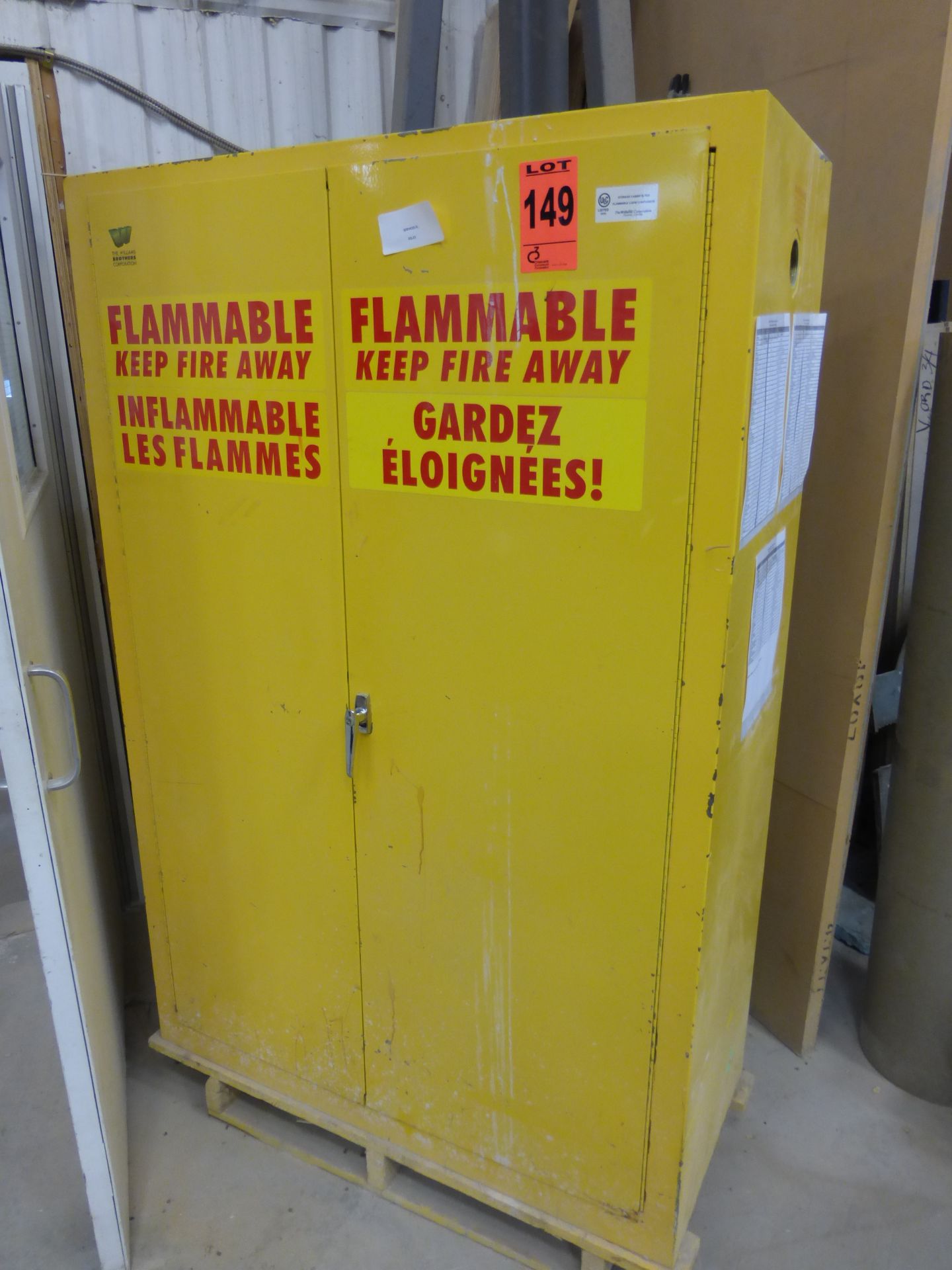 Fireproof cabinet (includes contents)