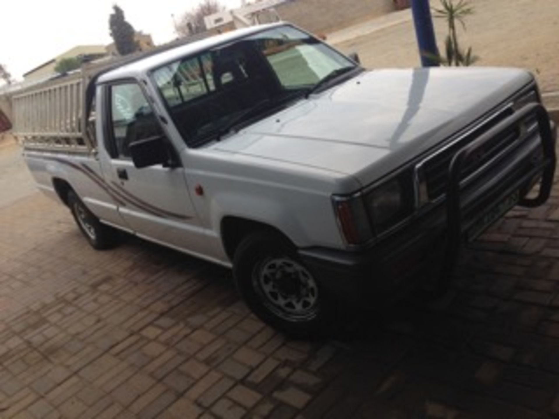 Colt bakkie - Image 2 of 6