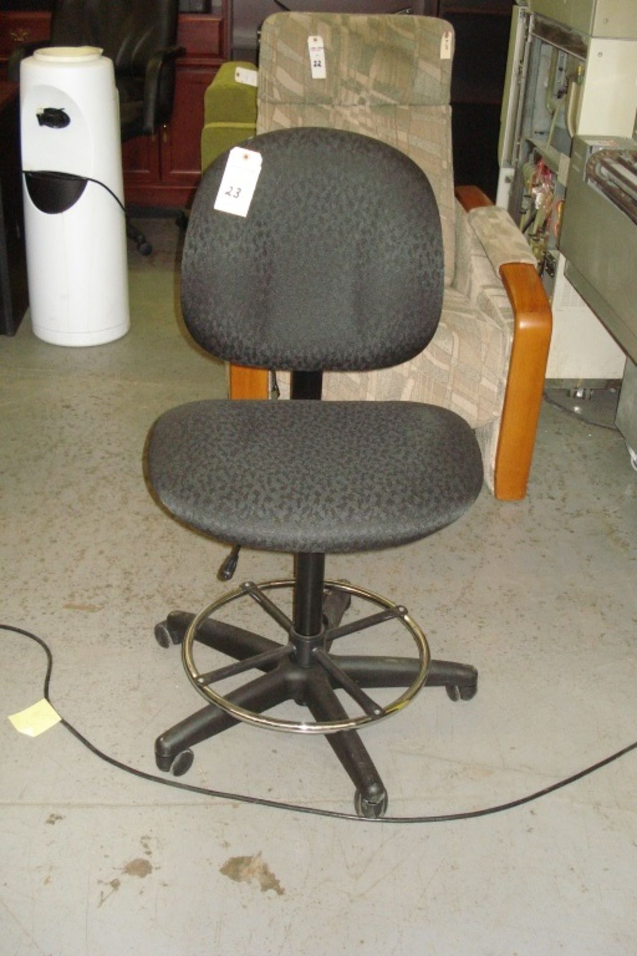 WORK CHAIR (CANAM)