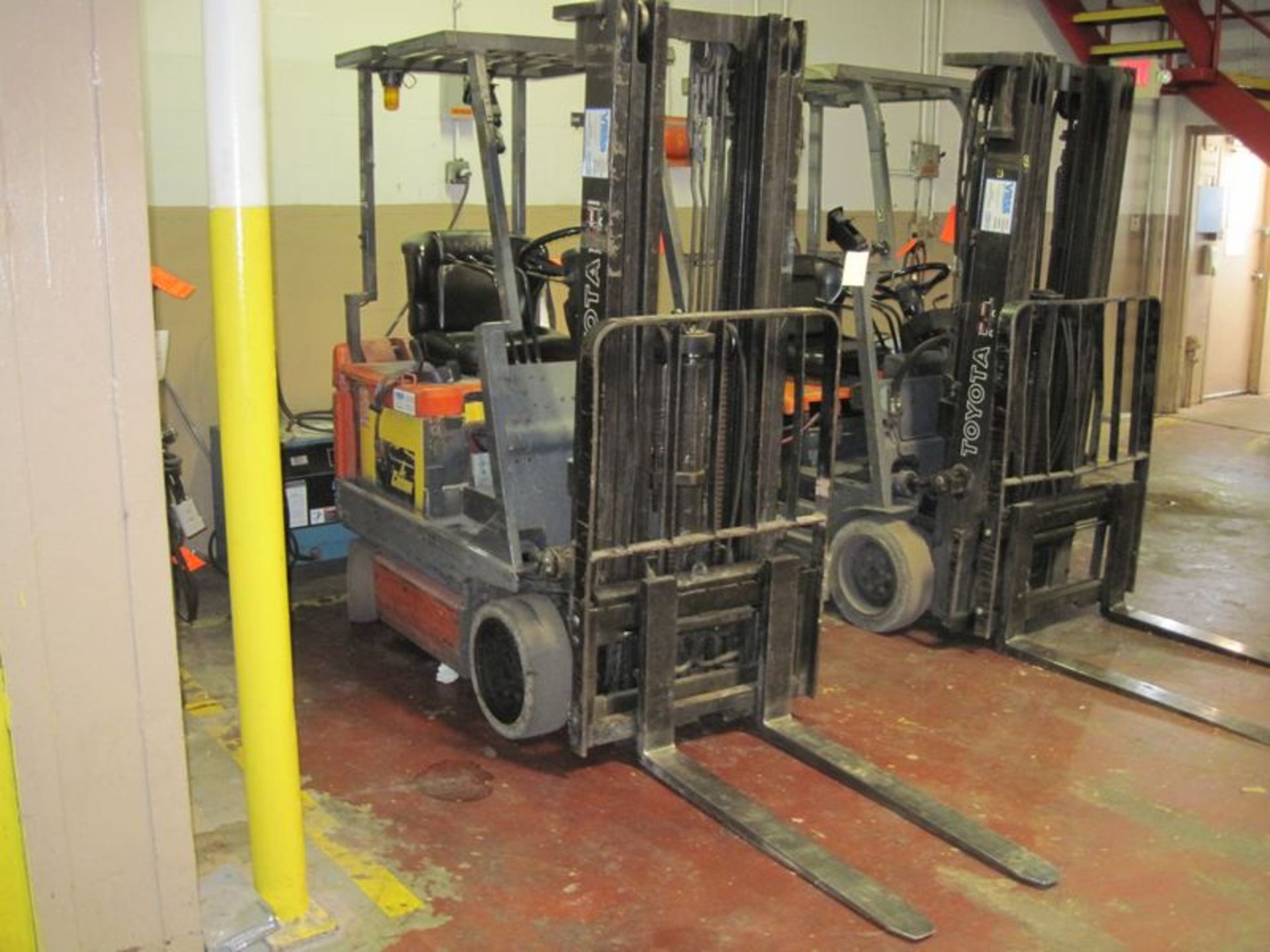 Toyota electric forklift, model 5FBE15, serial# 50253. - Image 2 of 2