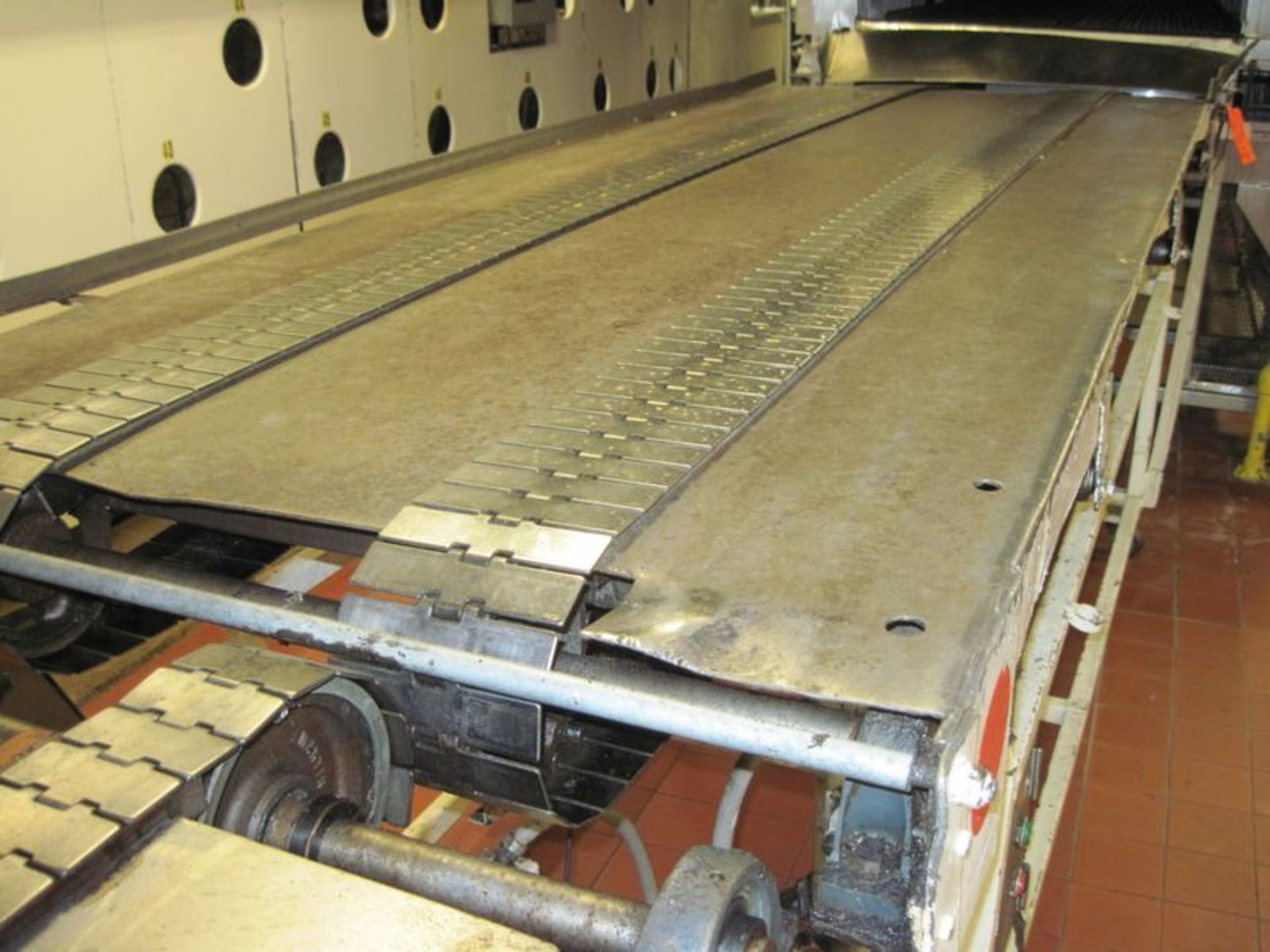 Dual metal table top belt conveyor. (2) Approximate 6" wide x 11' long belts. With approximate 1hp - Image 2 of 3