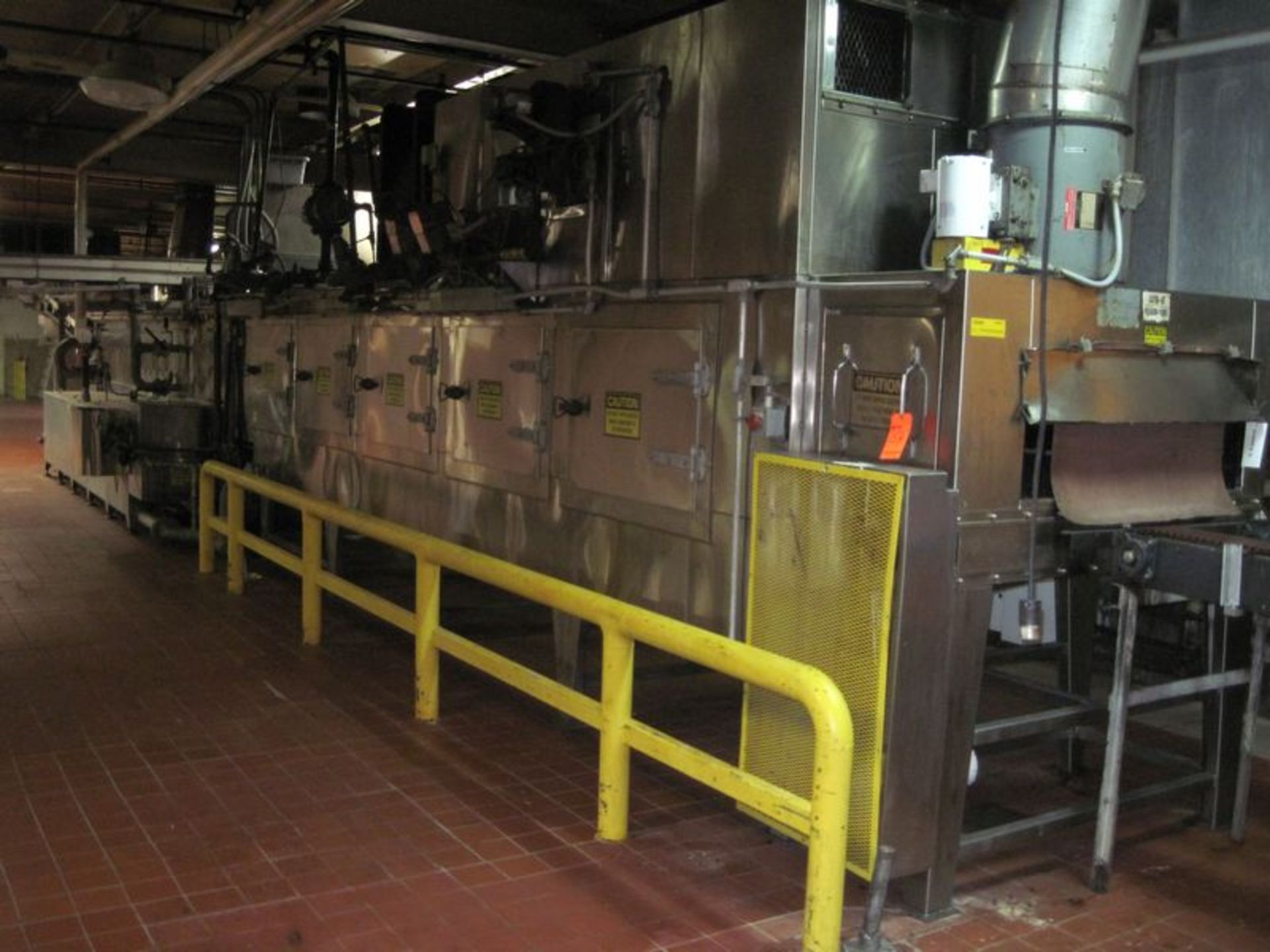 Alvey conveyorized pan washer. Approximate 44" wide x 48' long galvanized mesh belt. Stainless steel - Image 3 of 3