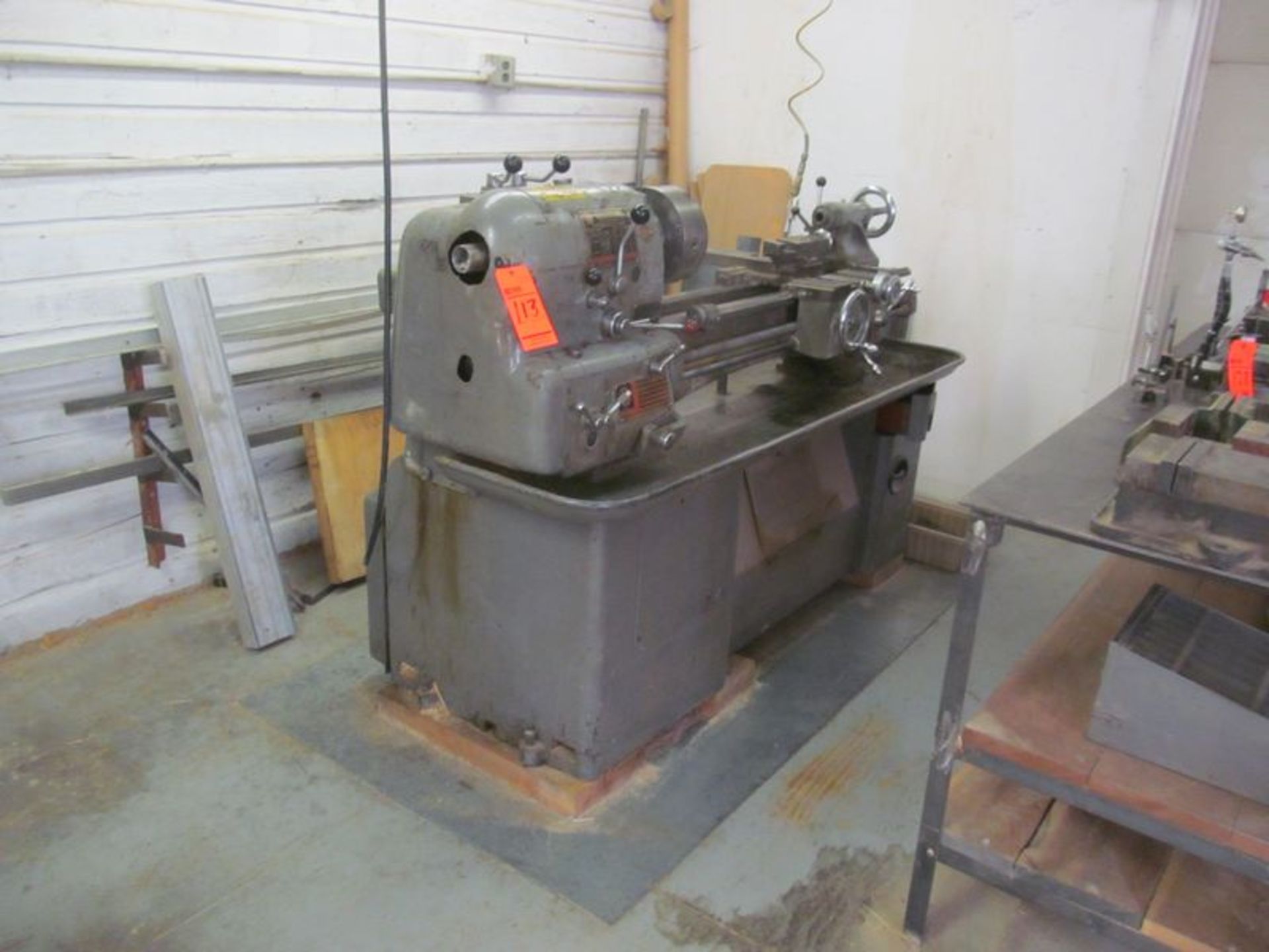 Clausing engine lathe, S/N 3/40231, with 13" swing X 32" BC, 8", 3-jaw chuck, and ass't tooling - Image 3 of 4
