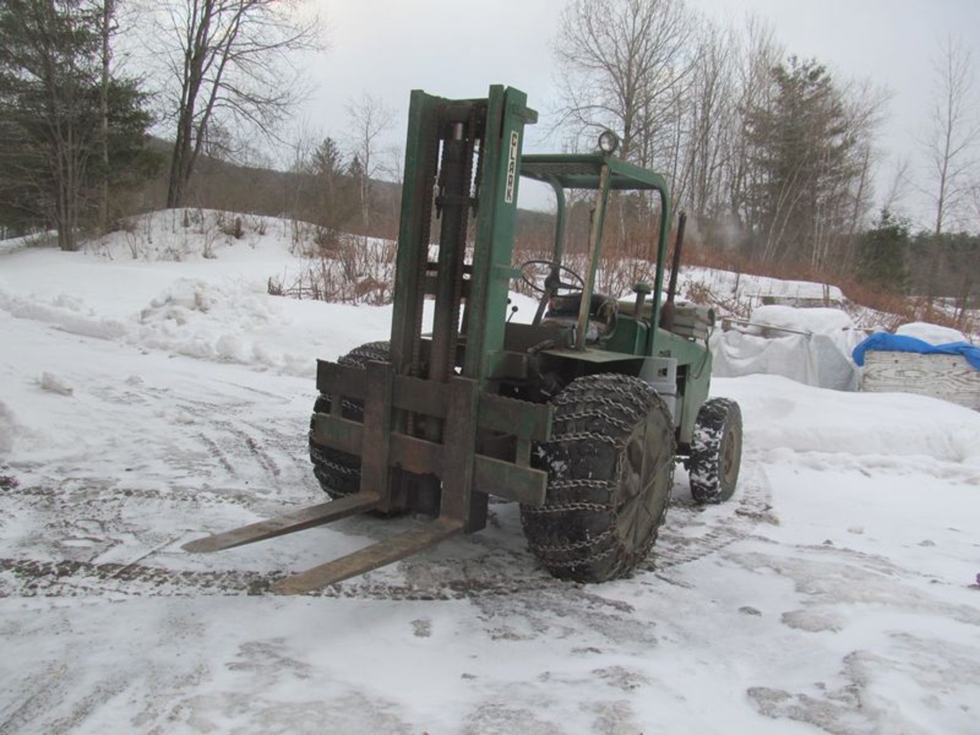 Clark propane forklift, M/N IT607-60-167, all-terrain pneumatic tires with chains, 6,000 lb cap, 3, - Image 2 of 3