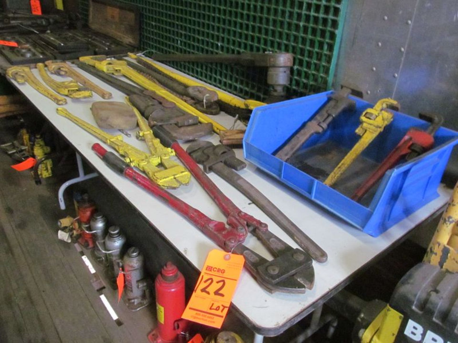 Lot ass't HD wrenches, etc. (contents of table)