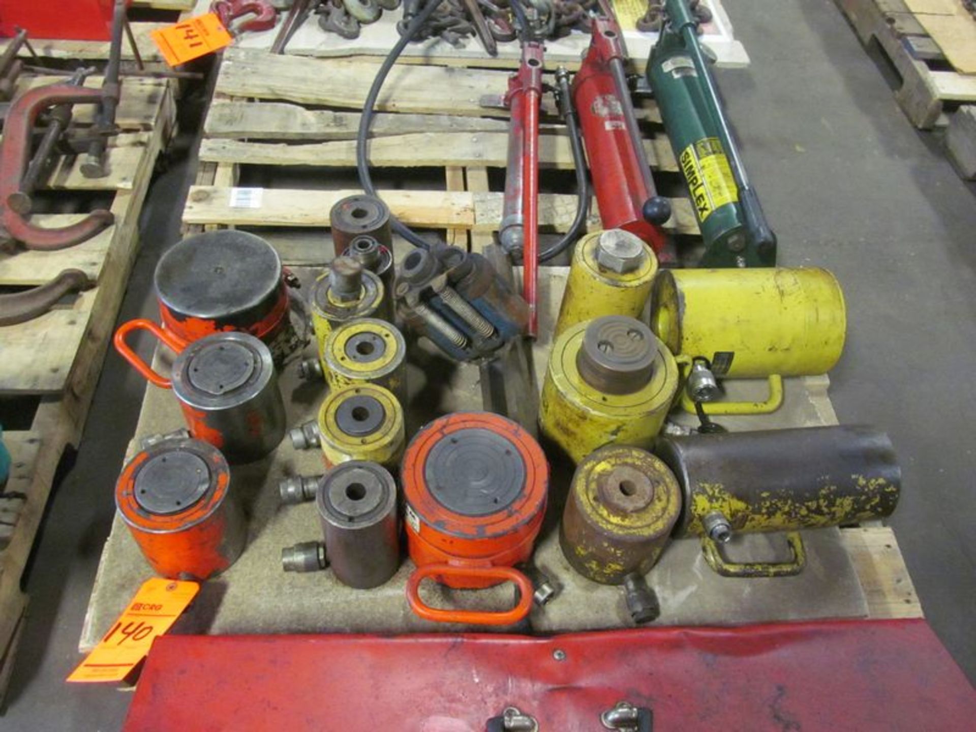 Lot ass't hydraulic porta power pumps and jacks, etc.