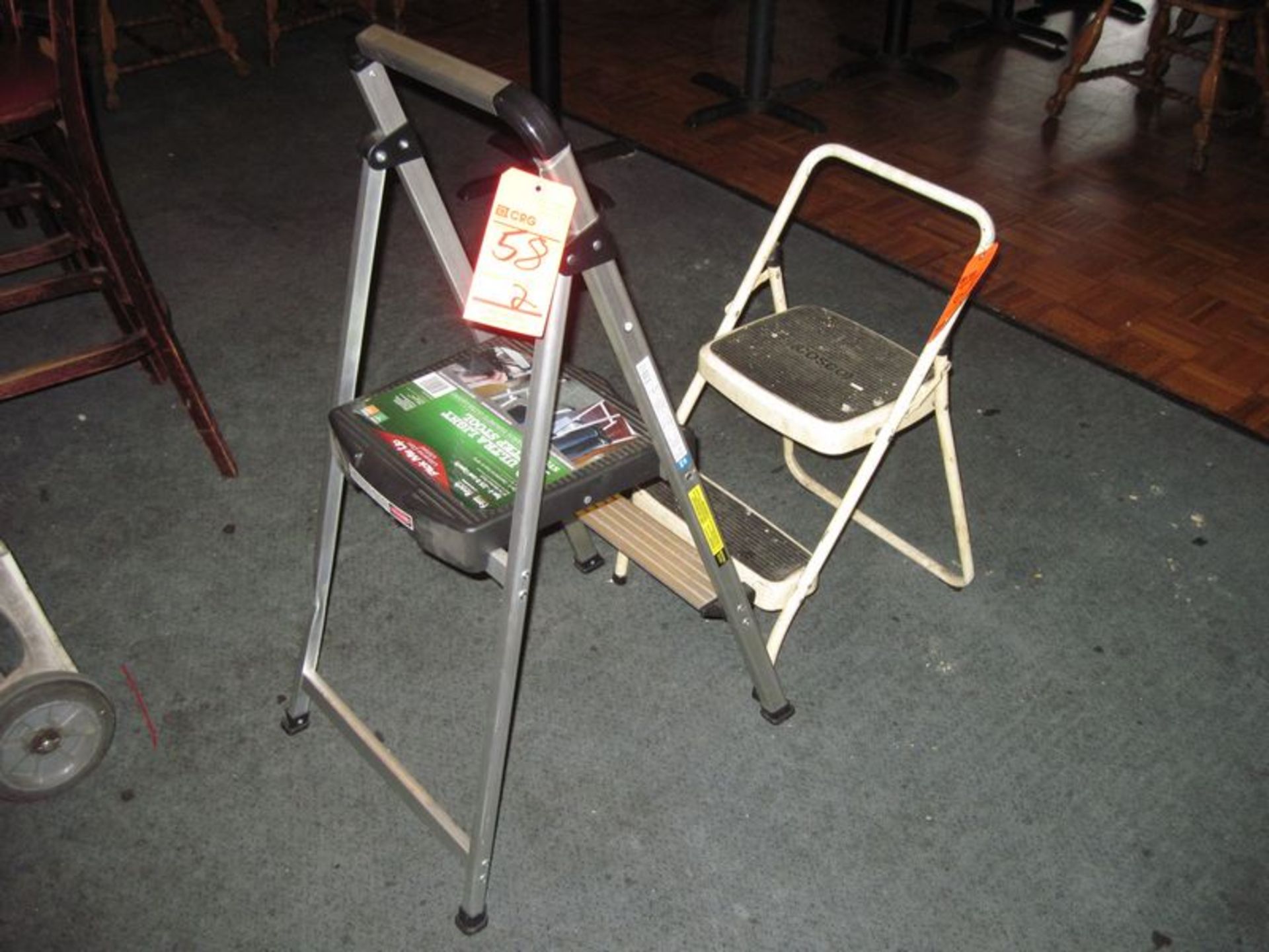 (2) Step stools