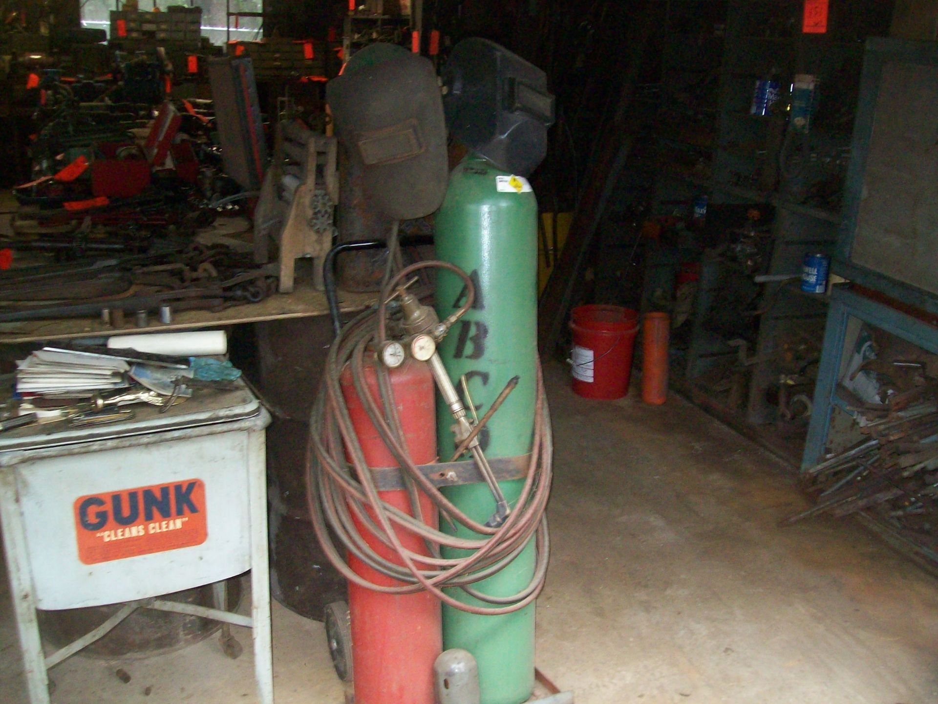 Portable cut and weld unit with tanks, hose, regulators, tips, helmets