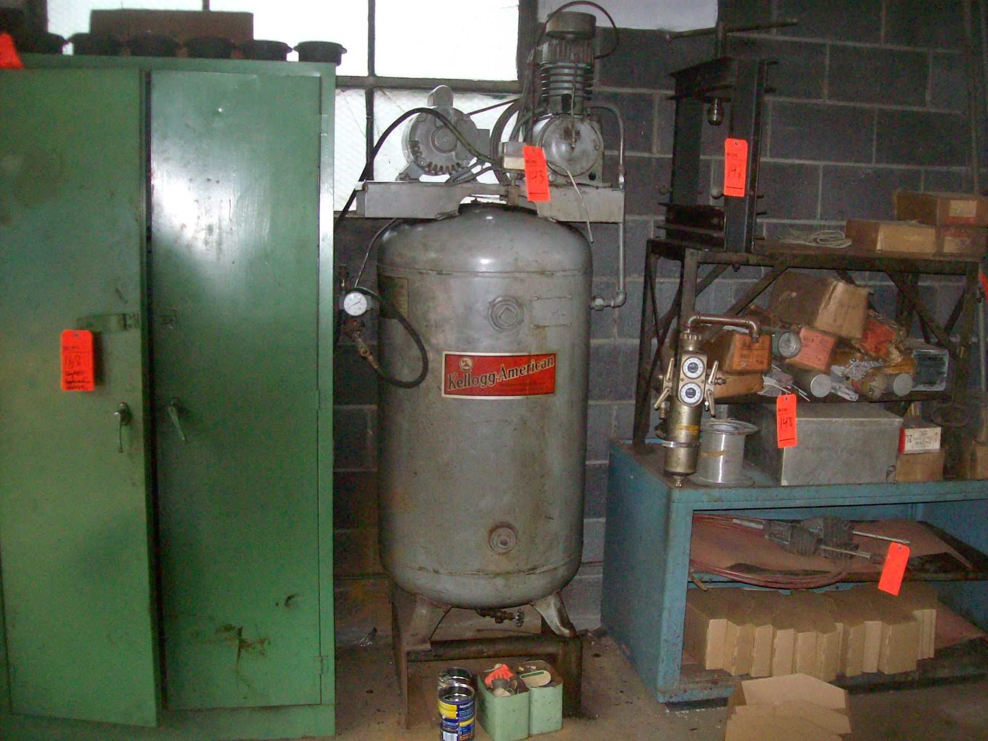 Kellog-America twin cylinder vertical air compressor, M/N 321, S/N K545368, 5 HP, 3 PH