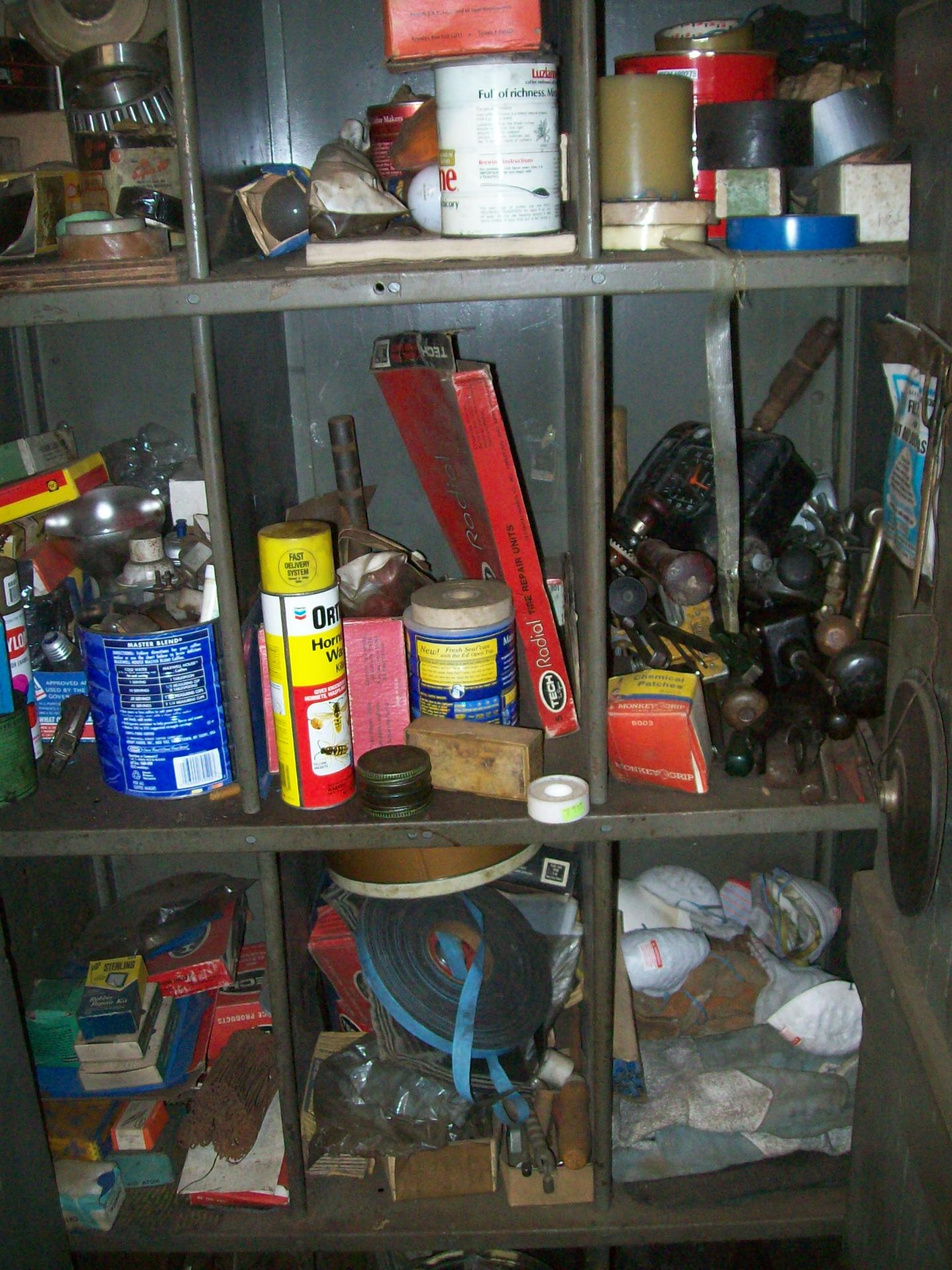 Lot ass't tooling, parts, seals, shelving, cabinets (Contents of right side of garage as tagged) - Image 4 of 4