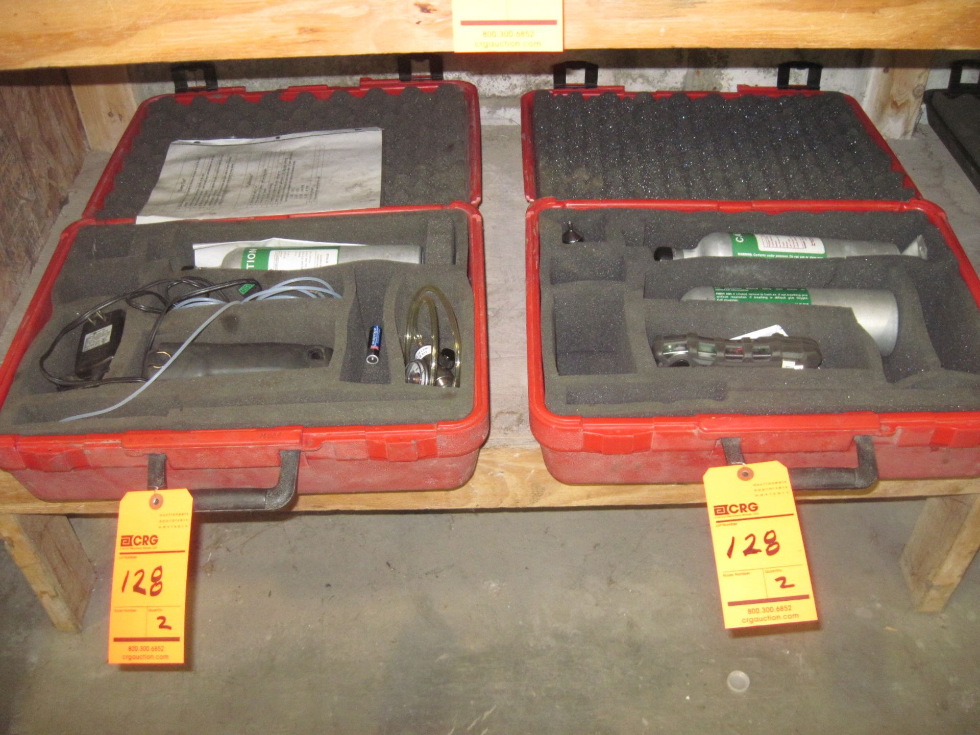 Lot (2) multi-gas meters with case