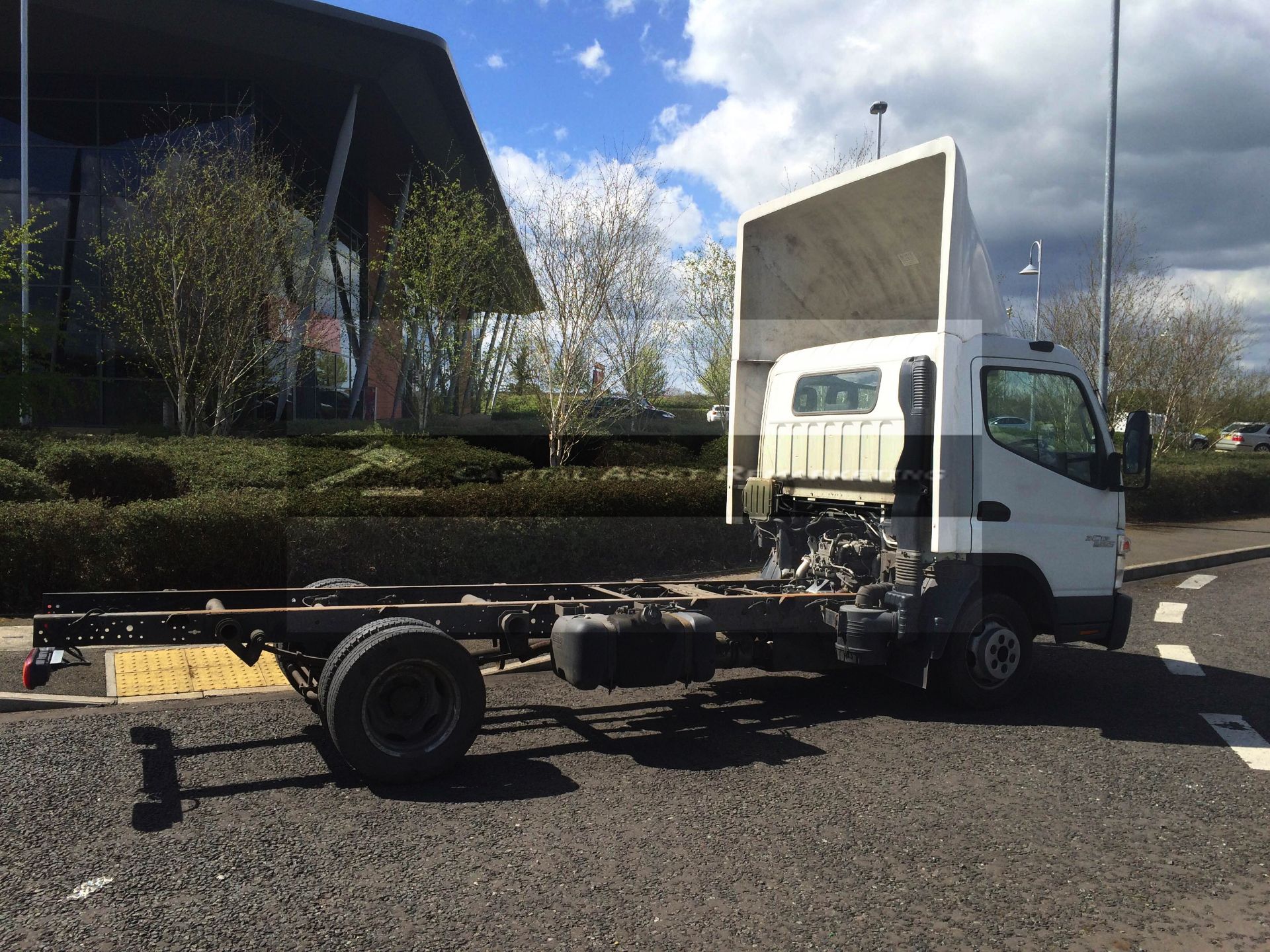 MITSUBISHI FUSO CANTER 3C13-34 (2010 - 10 REG) LWB (CAB & CHASSIS) **1 OWNER FROM NEW** (EURO 5) - Image 5 of 11